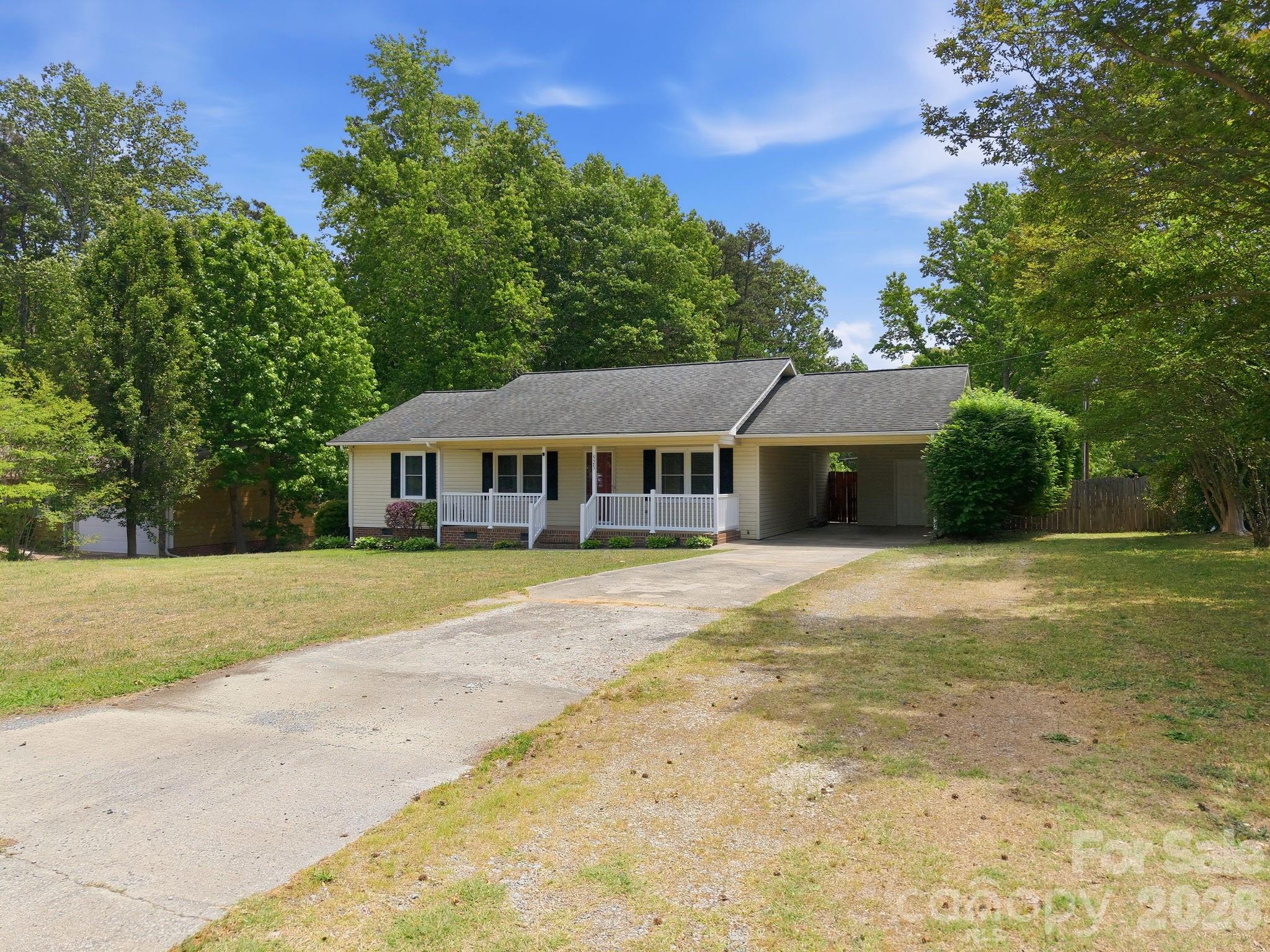 425 Catawba Drive — Salisbury