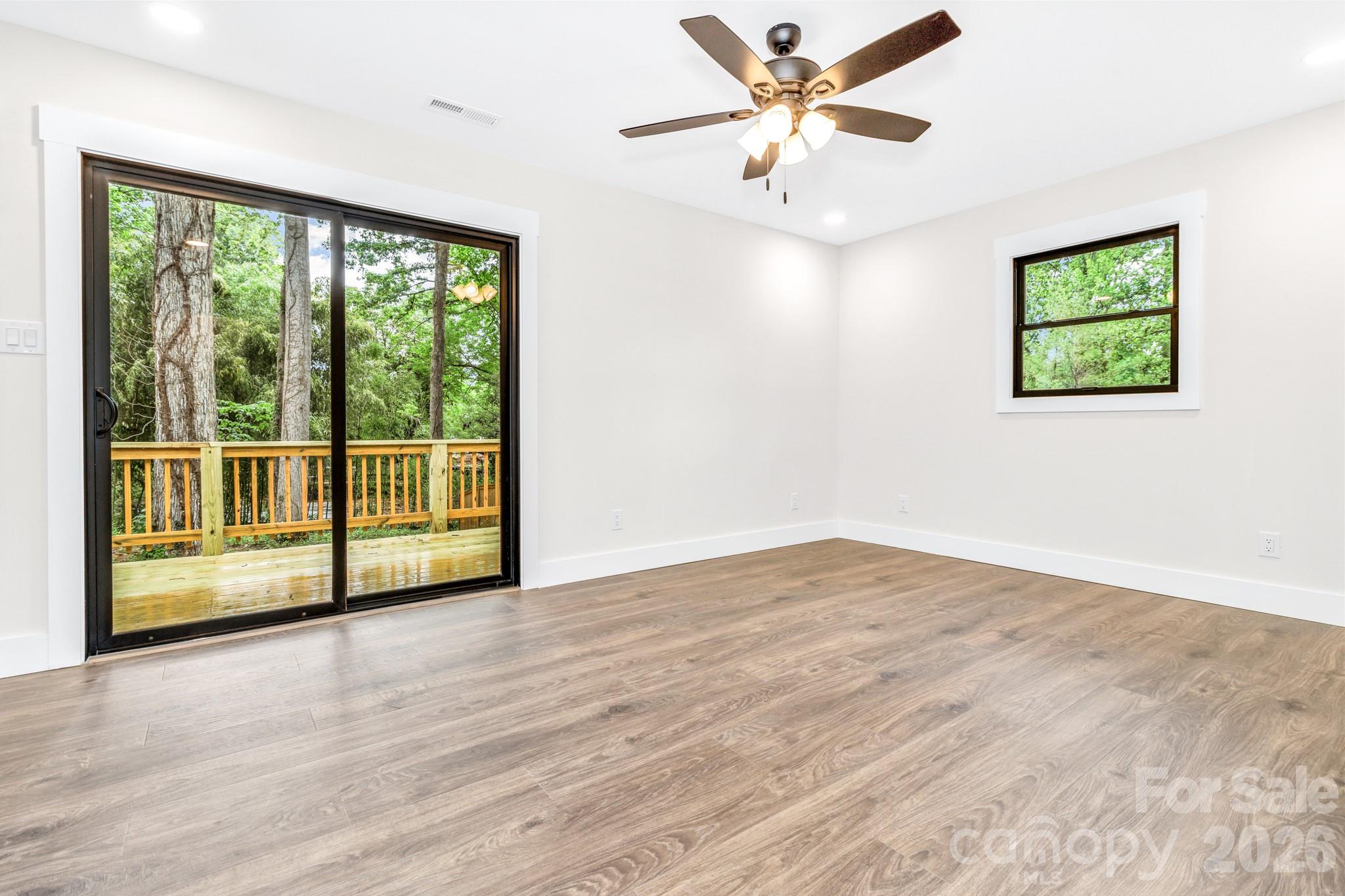 4 Barnes Road — Asheville