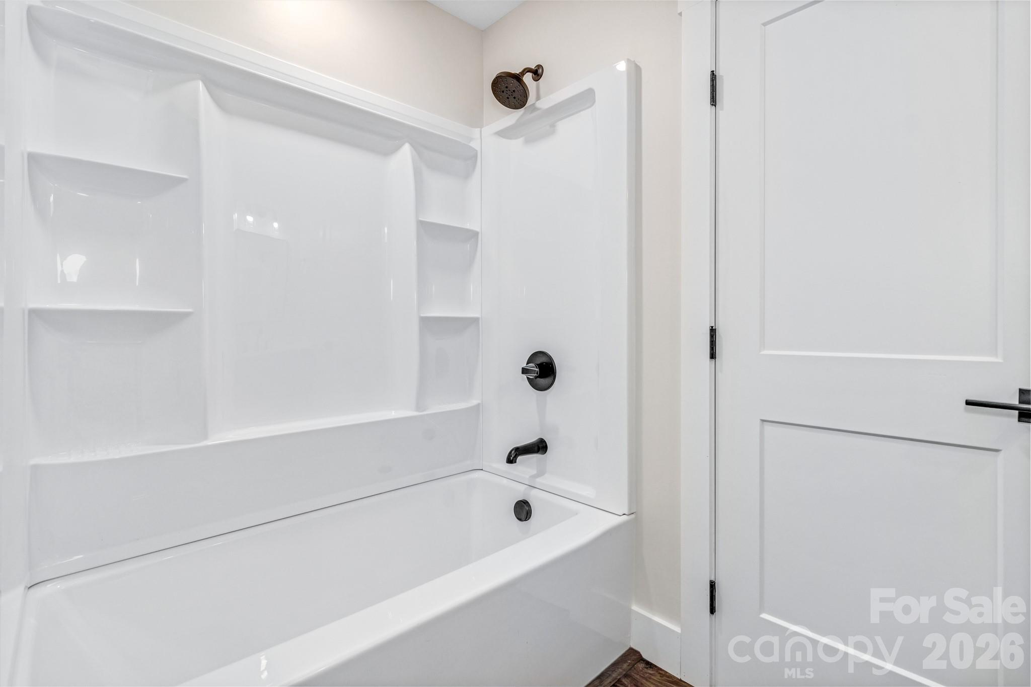4 Barnes Road — Asheville