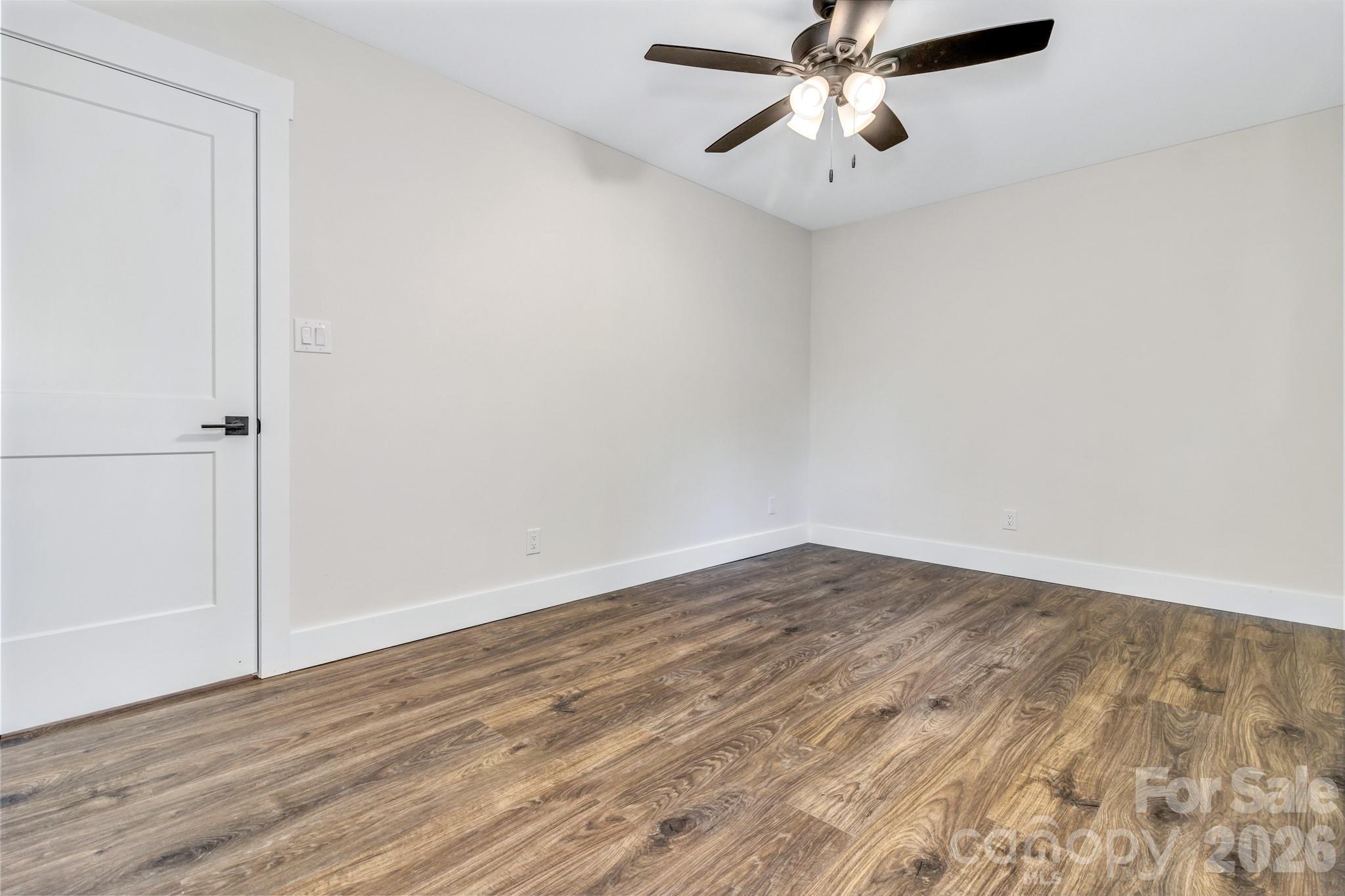 4 Barnes Road — Asheville