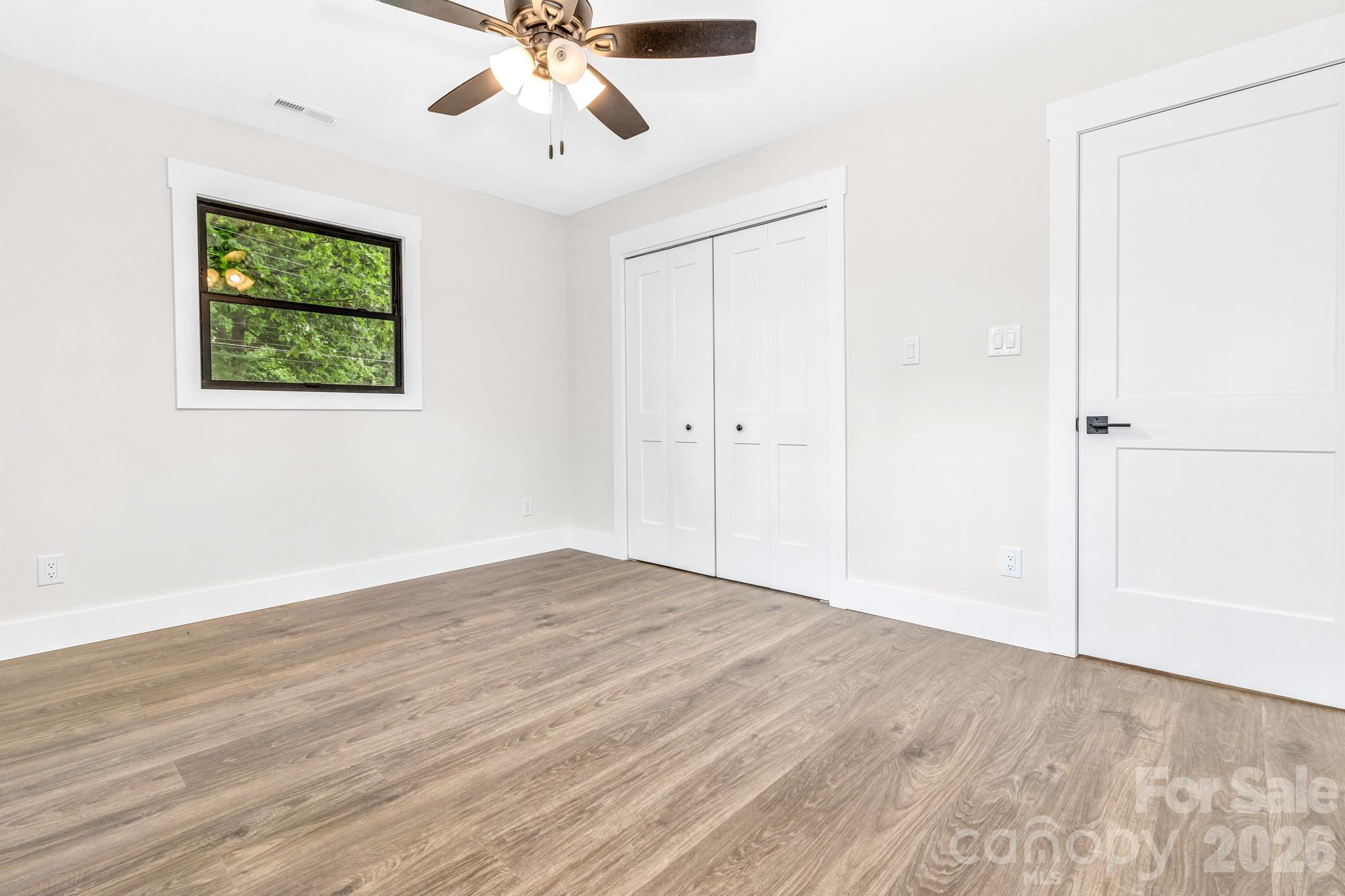 4 Barnes Road — Asheville