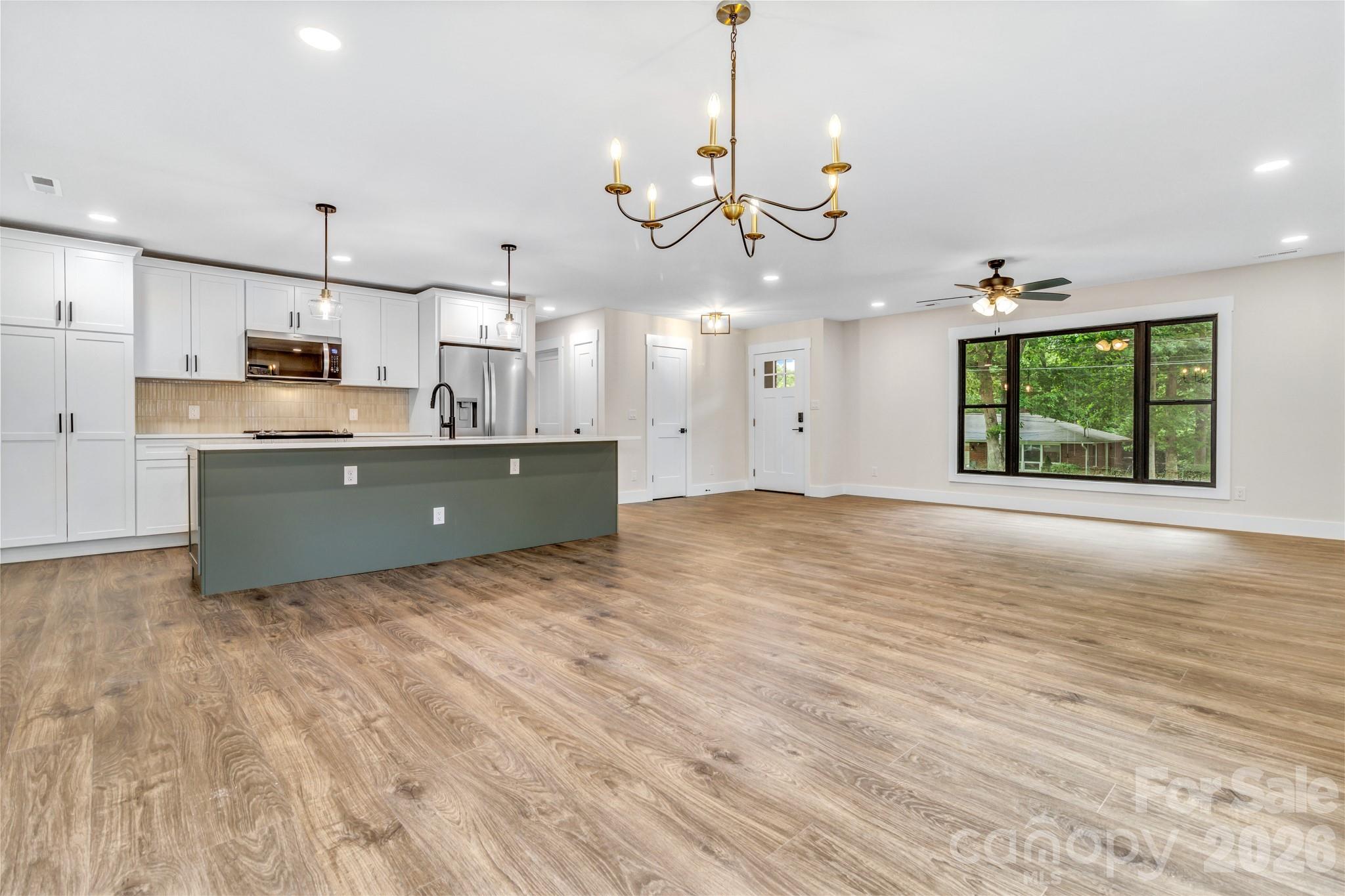 4 Barnes Road — Asheville