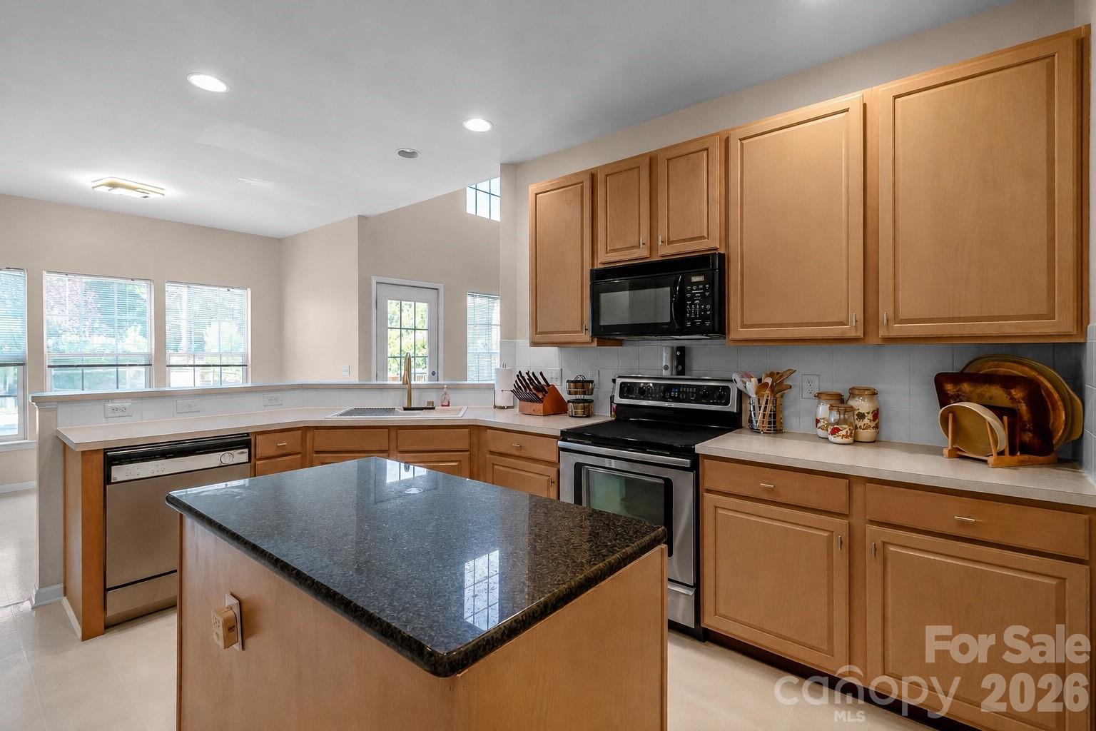 104 Alnwick Lane — Waxhaw