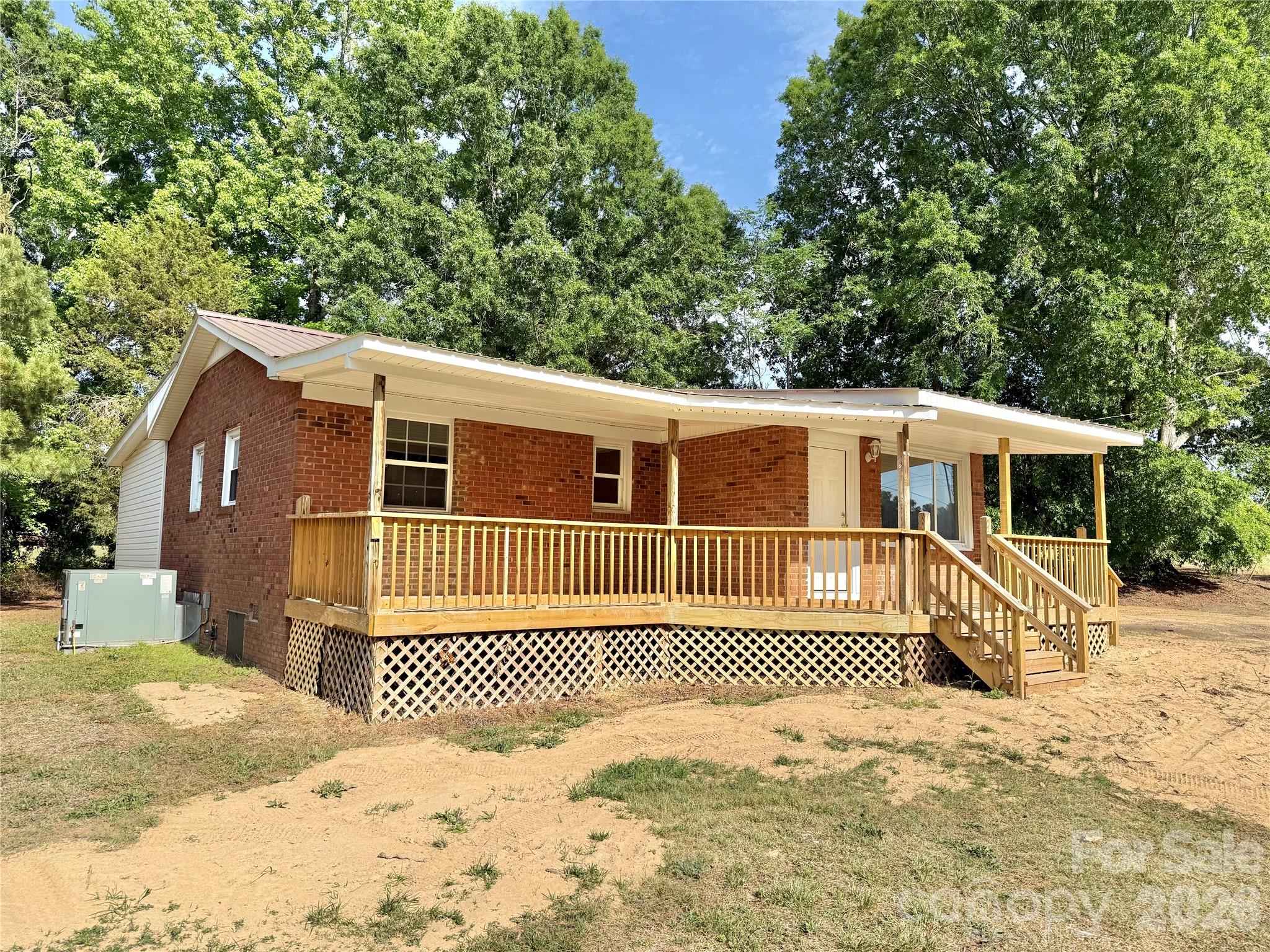878 Stanback Ferry Road — Lilesville