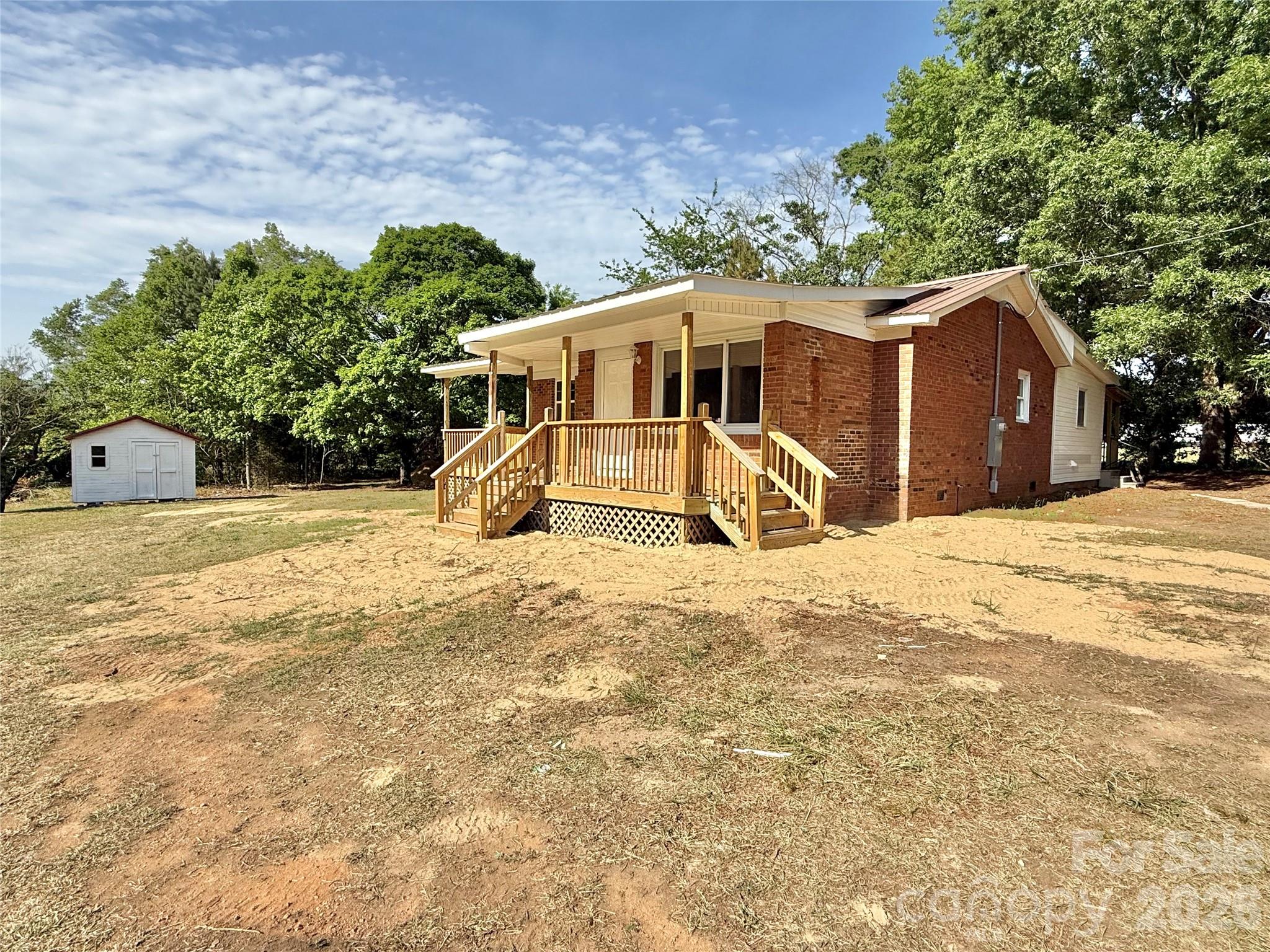 878 Stanback Ferry Road — Lilesville