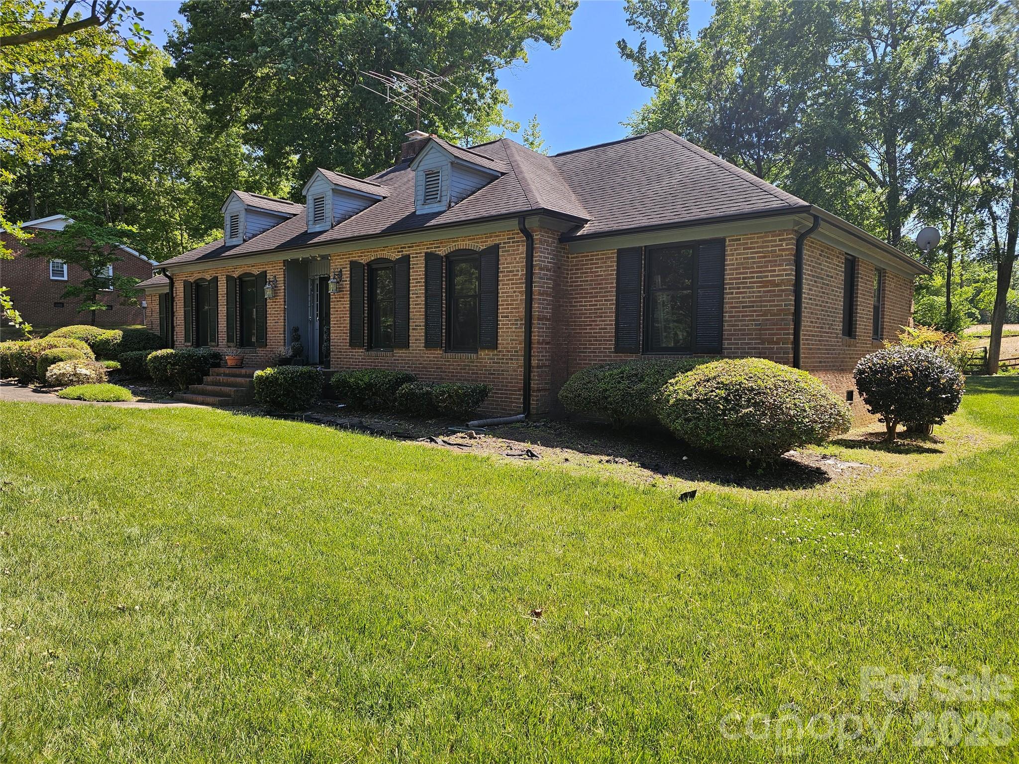 1108 Oak Hill Drive — Monroe