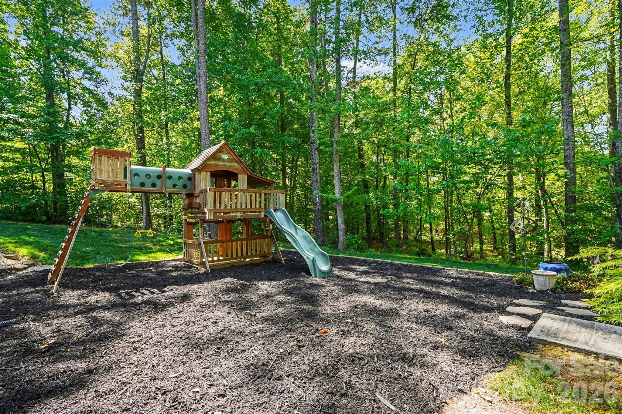7250 Empire Drive — Mount Pleasant