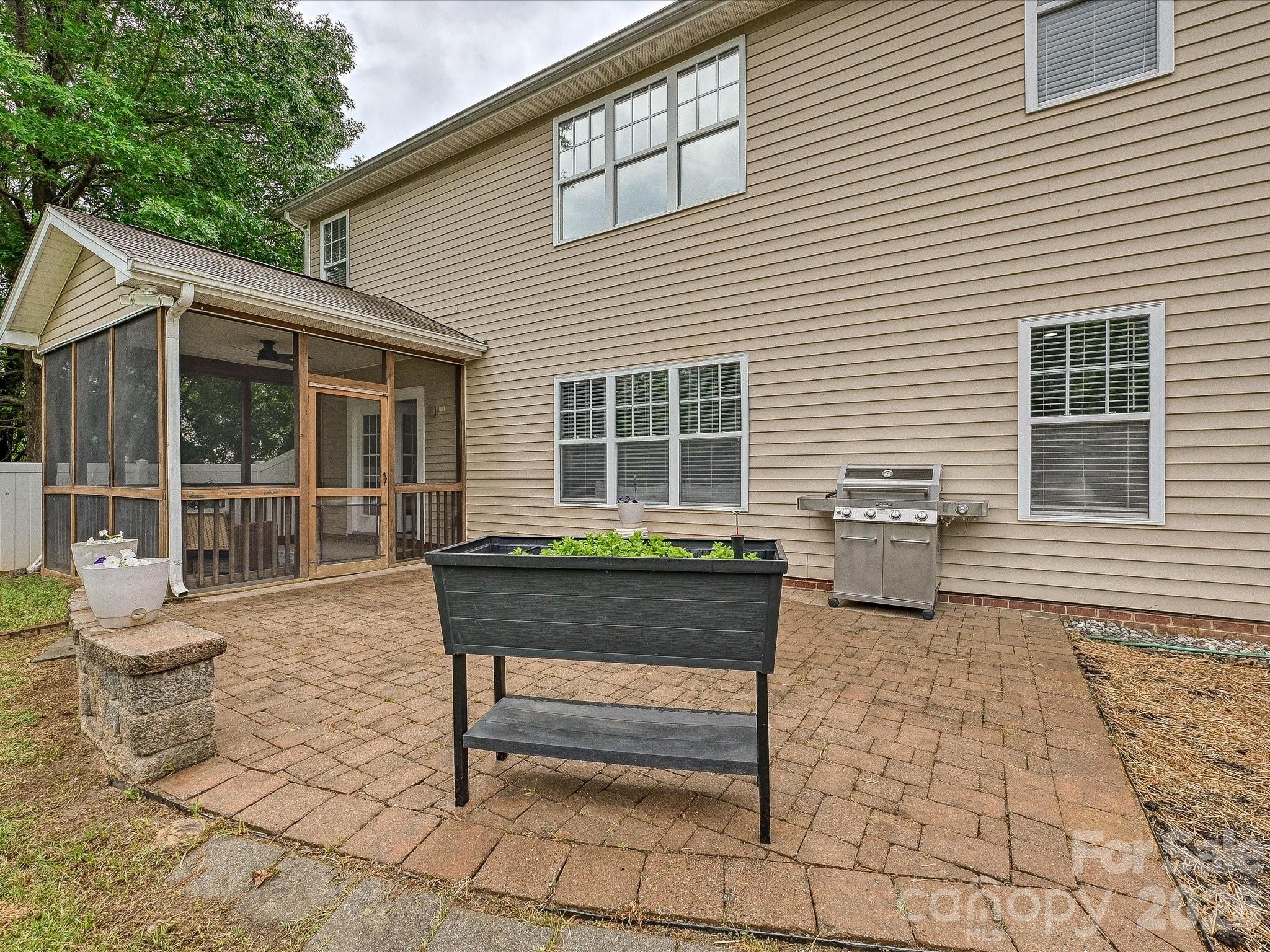 8007 Magna Lane — Indian Trail