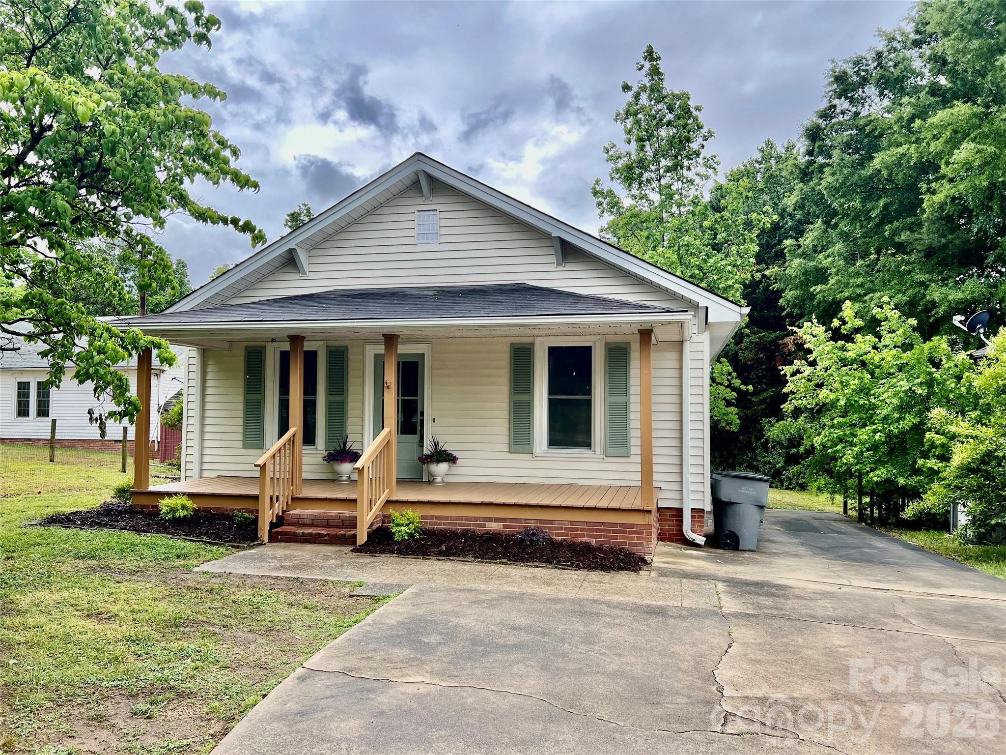 1225 W C Street — Kannapolis