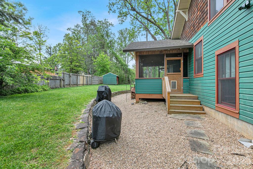 49 Miner Street — Brevard