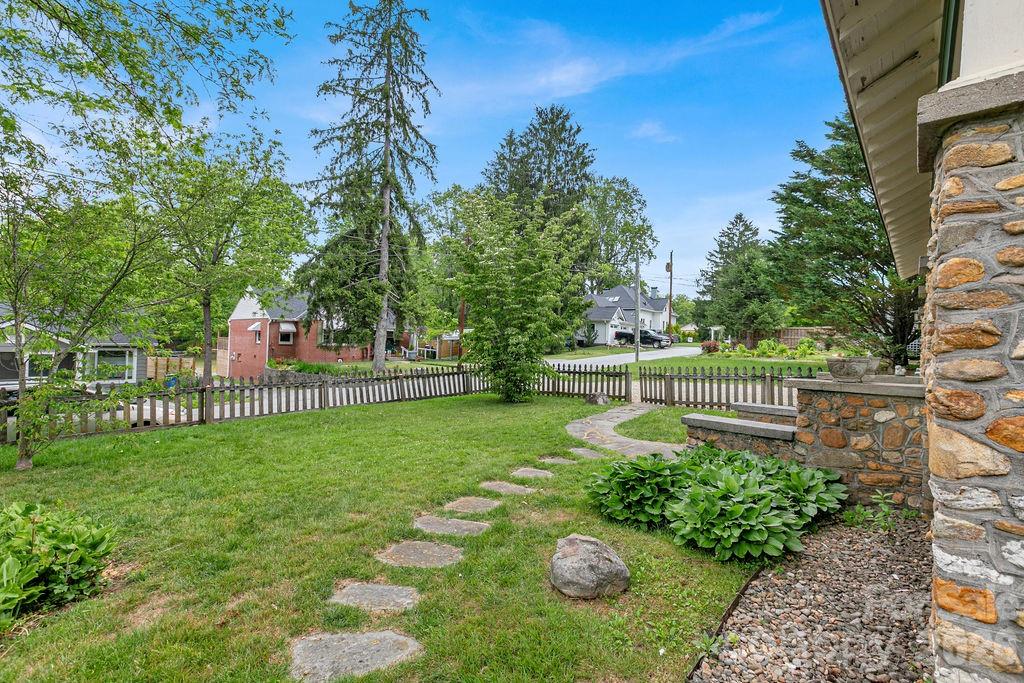 49 Miner Street — Brevard