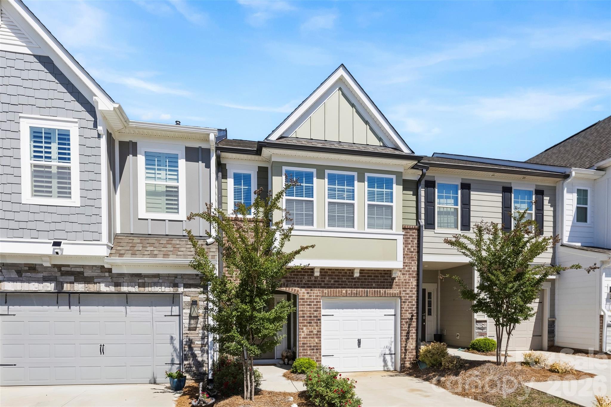 1407 Crest Creek Court — Clover