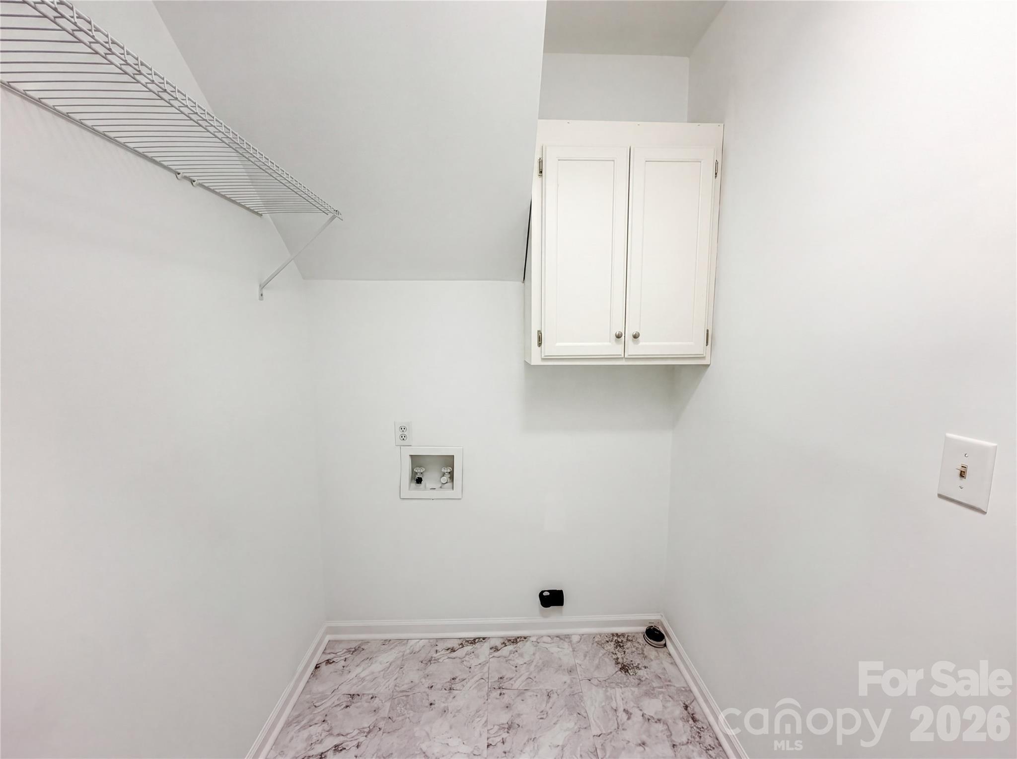 5908 Bookbinders Lane — Charlotte