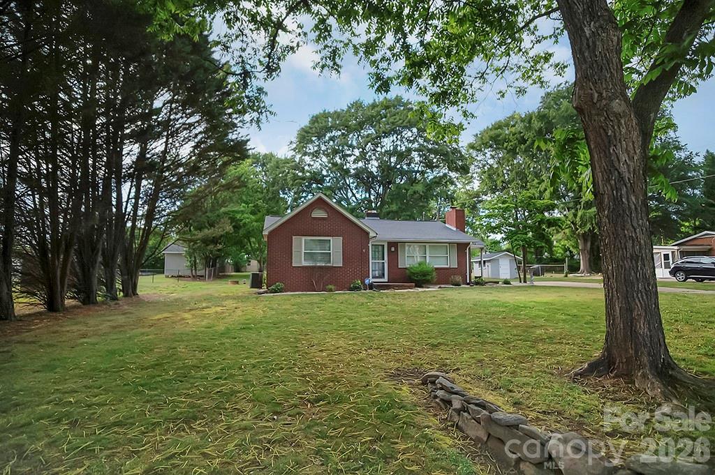 1305 Markway Street — Shelby