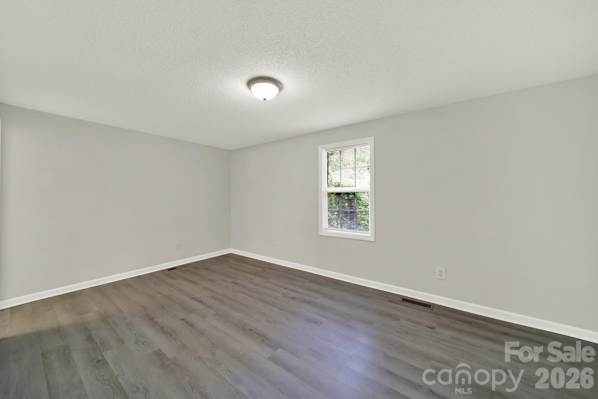 807 Evening Shade Lane — Gastonia