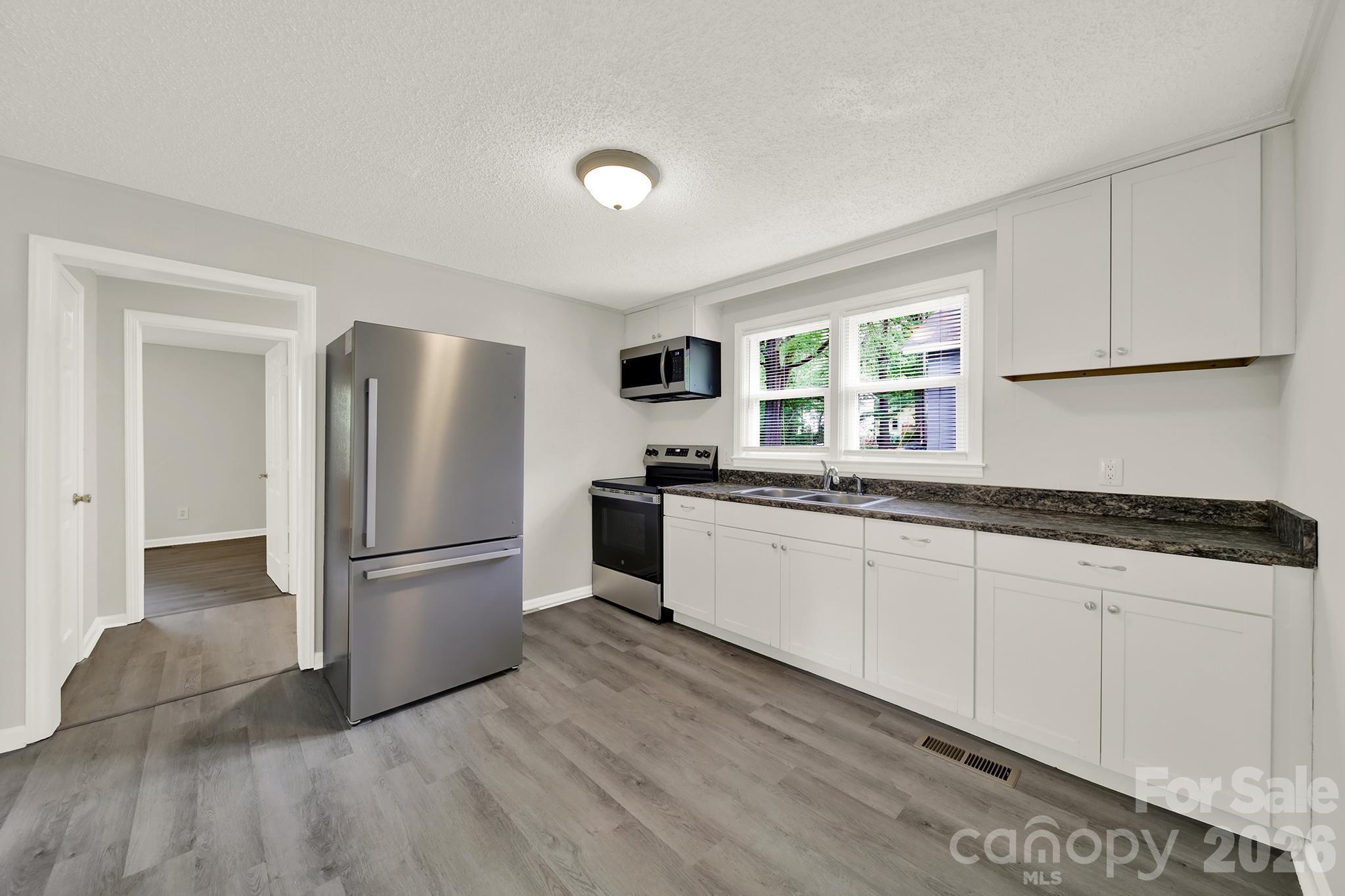 807 Evening Shade Lane — Gastonia