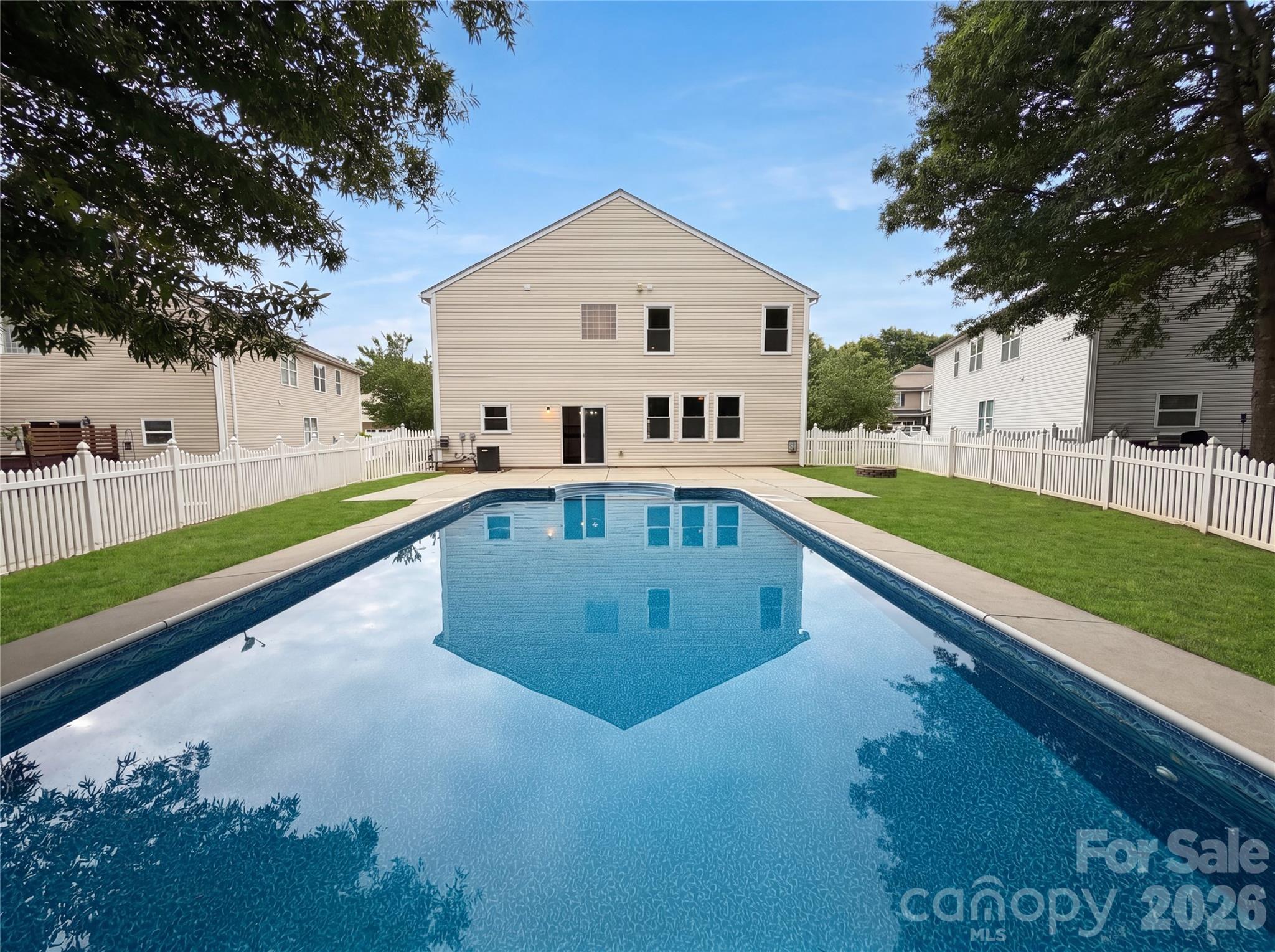 221 Sycamore Creek Road — Fort Mill