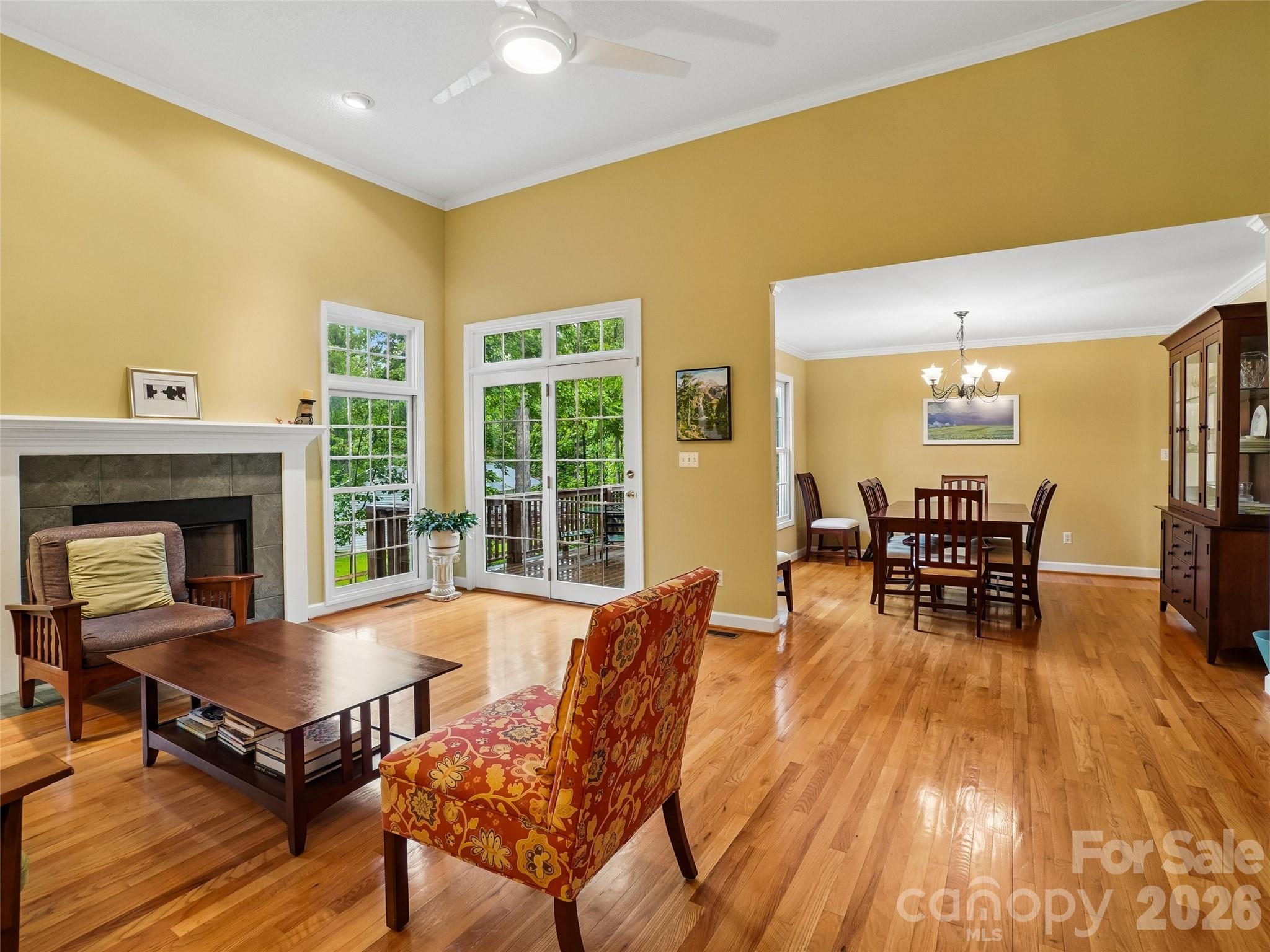 38 Forest Knoll Drive — Weaverville