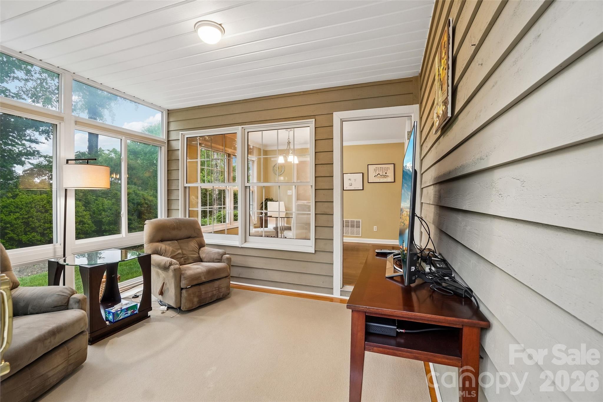 38 Forest Knoll Drive — Weaverville