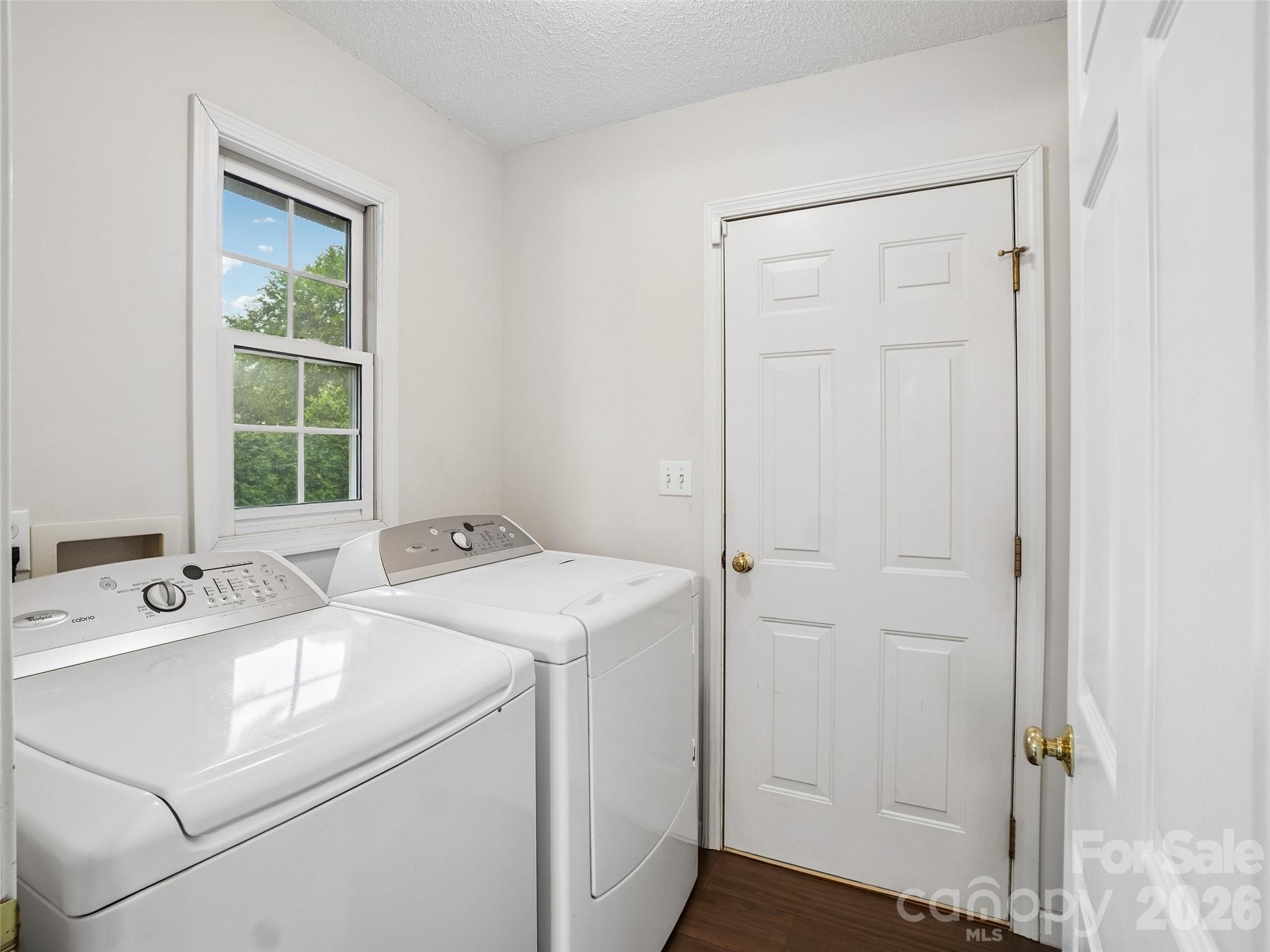 38 Forest Knoll Drive — Weaverville