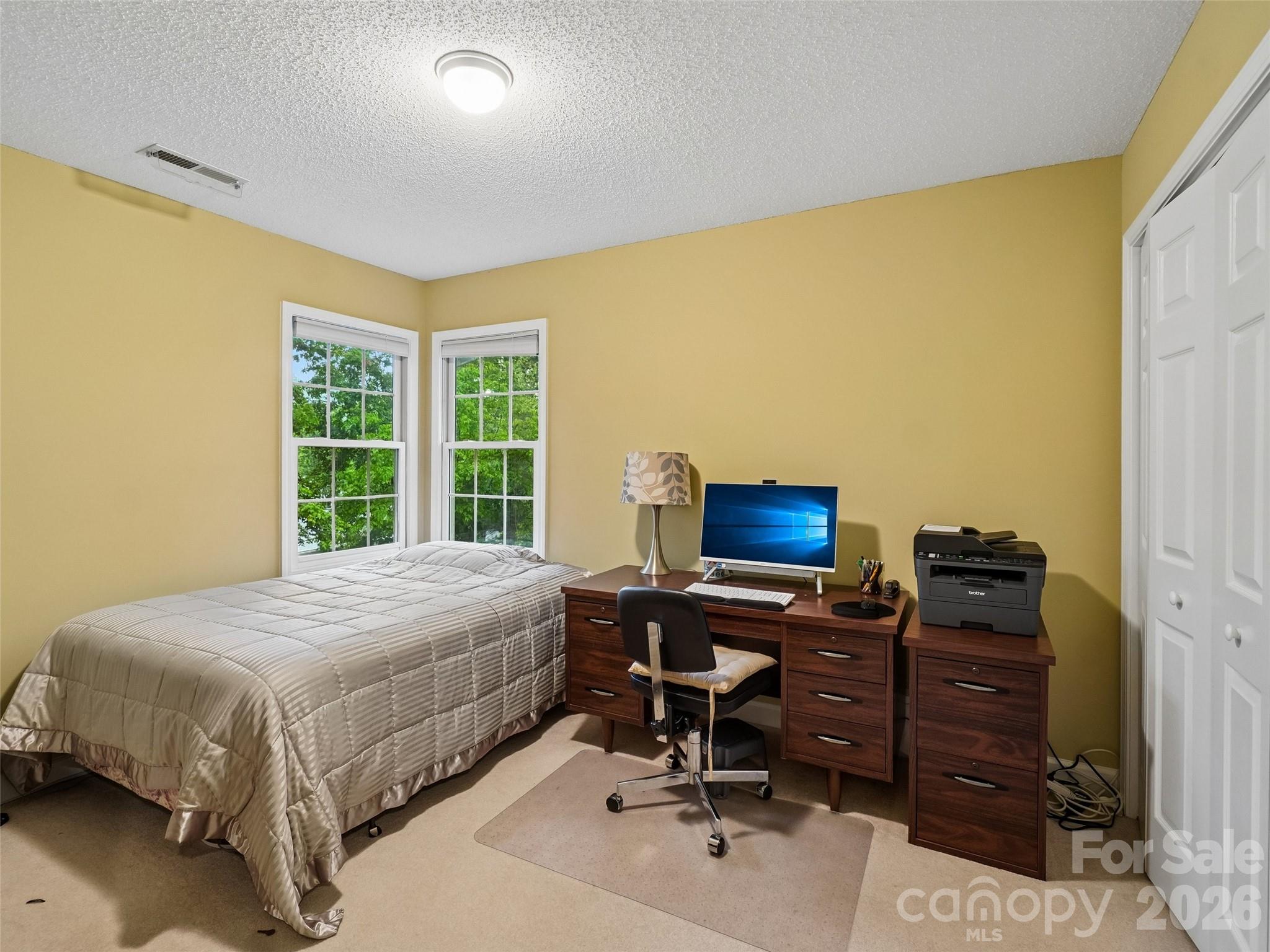 38 Forest Knoll Drive — Weaverville