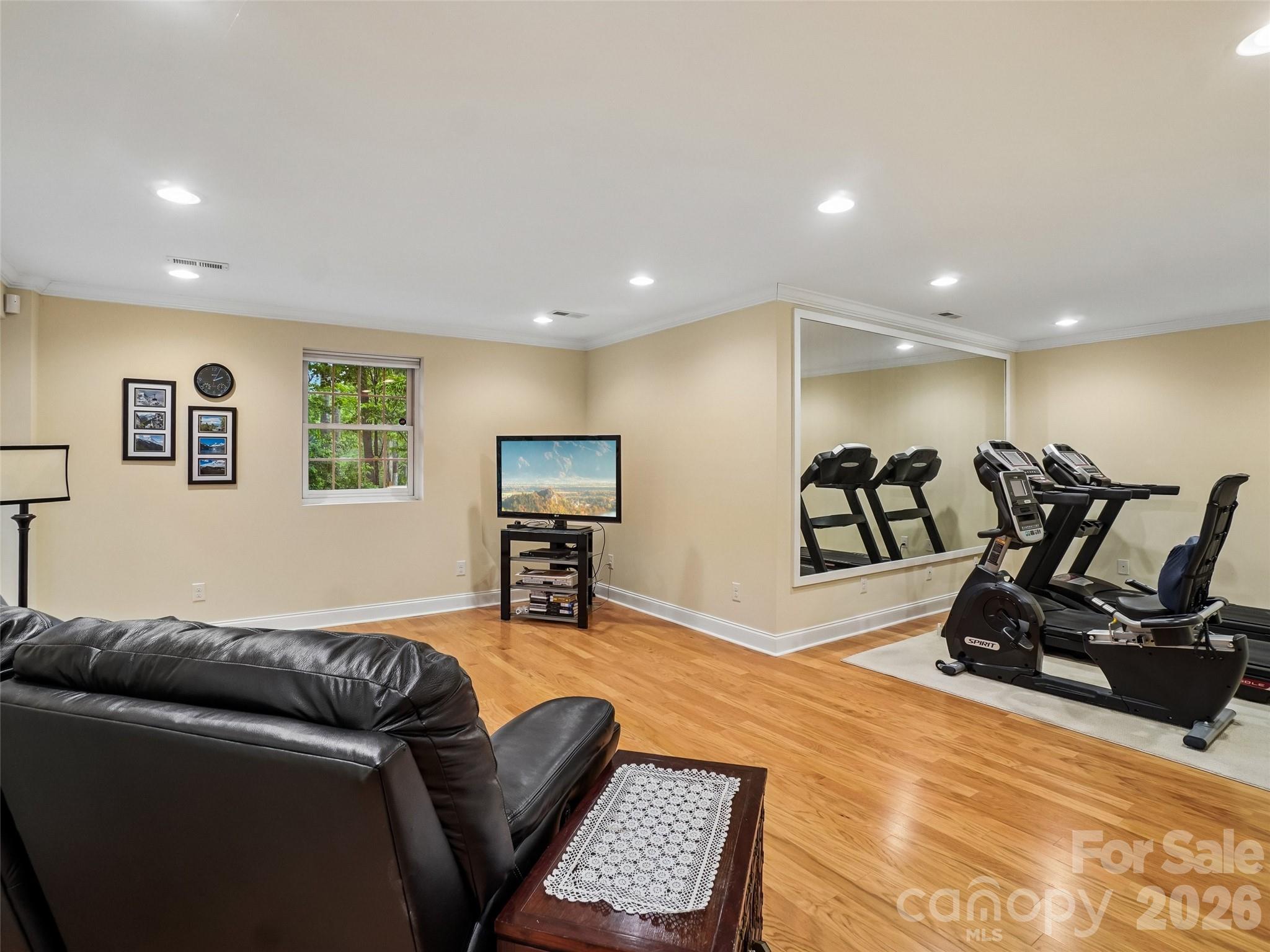38 Forest Knoll Drive — Weaverville