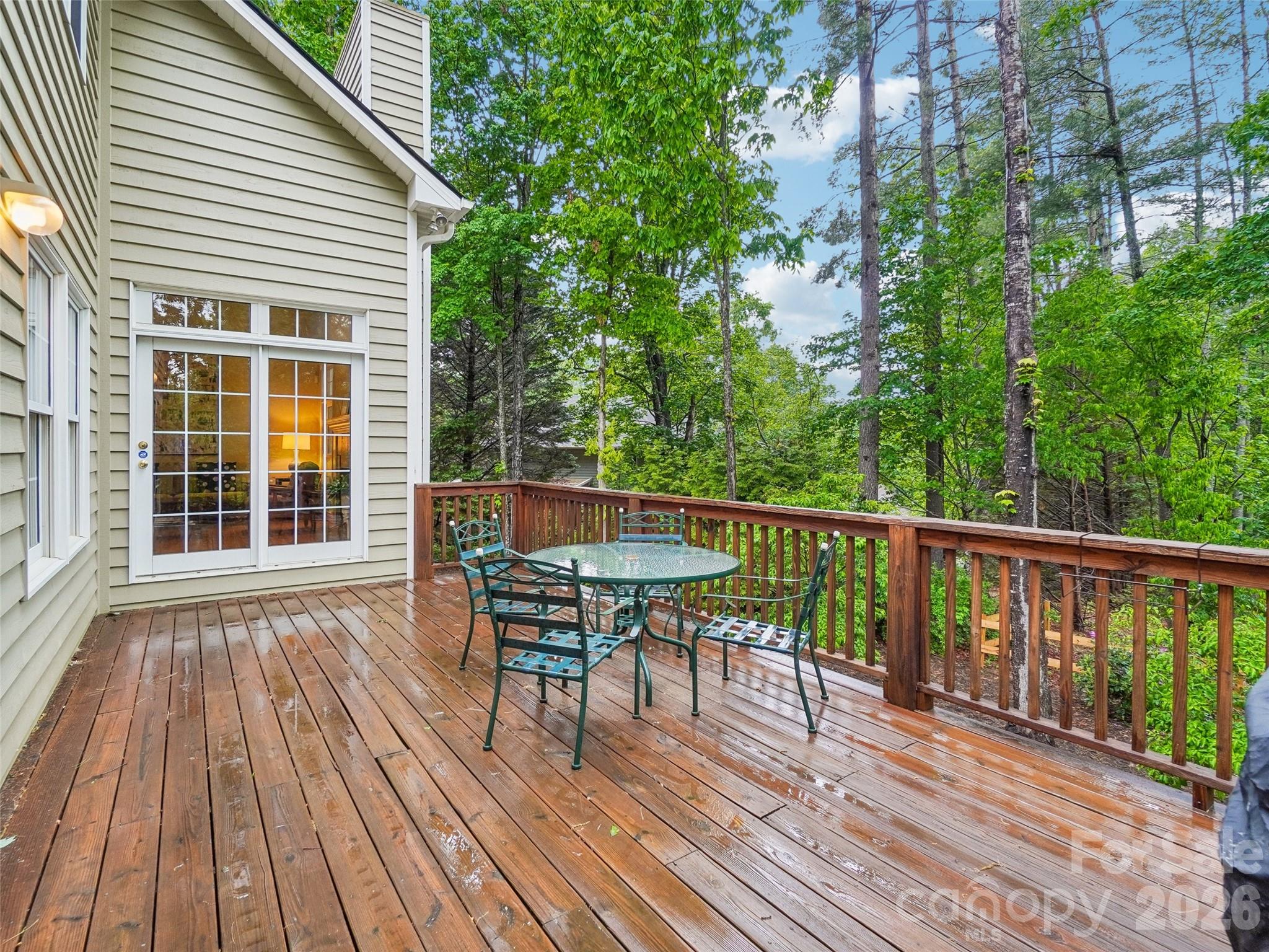 38 Forest Knoll Drive — Weaverville