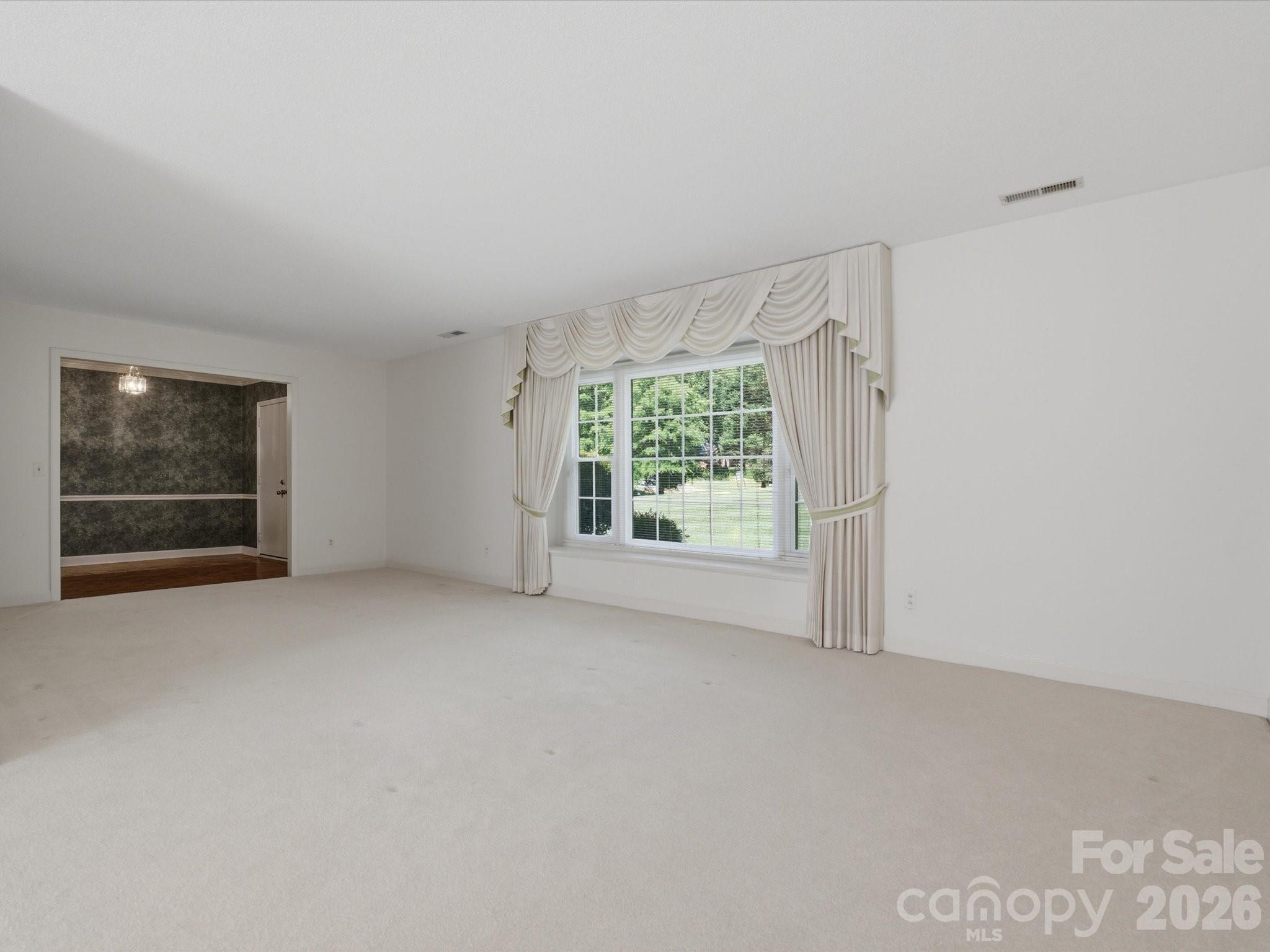 1020 Longreen Drive — Kernersville