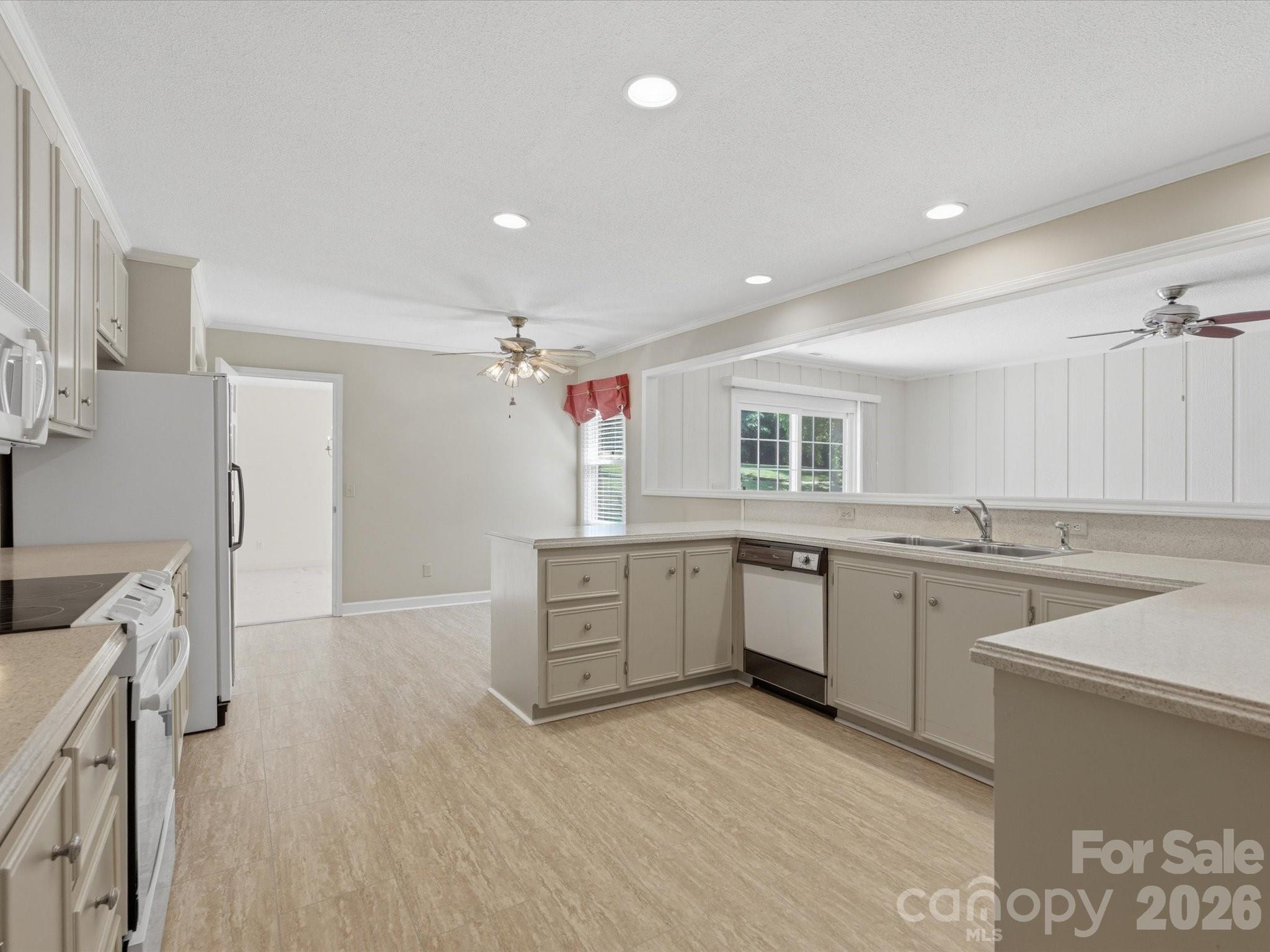 1020 Longreen Drive — Kernersville