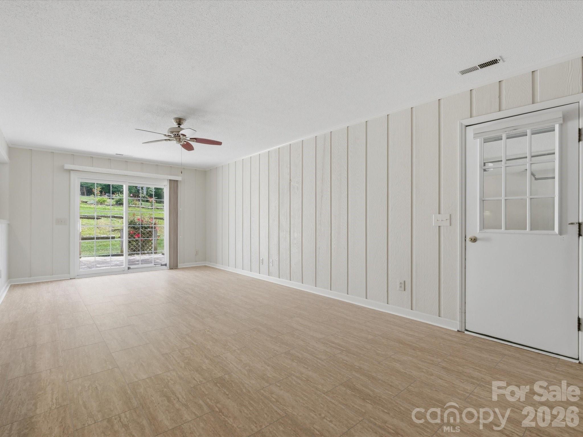 1020 Longreen Drive — Kernersville