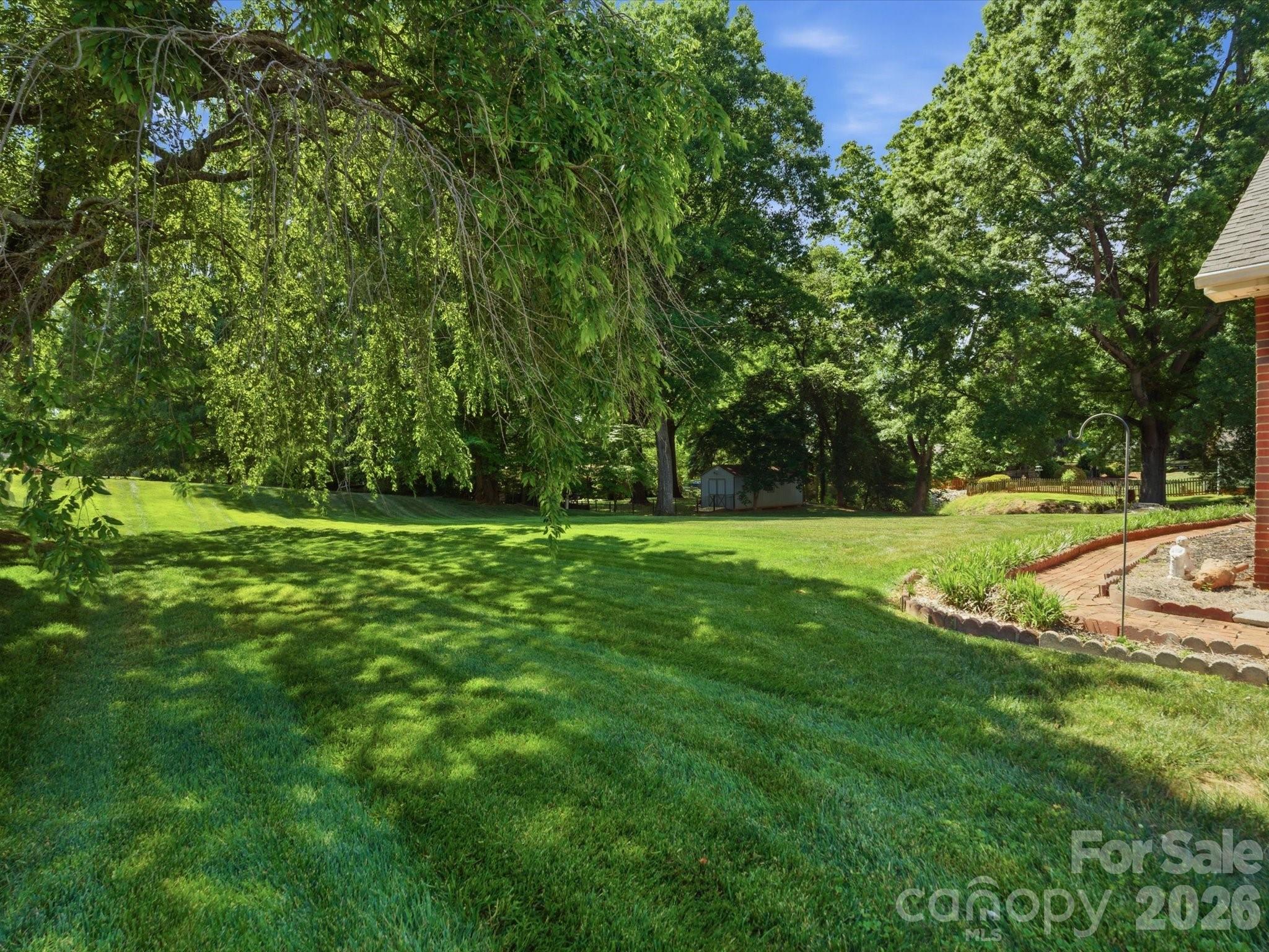 1020 Longreen Drive — Kernersville