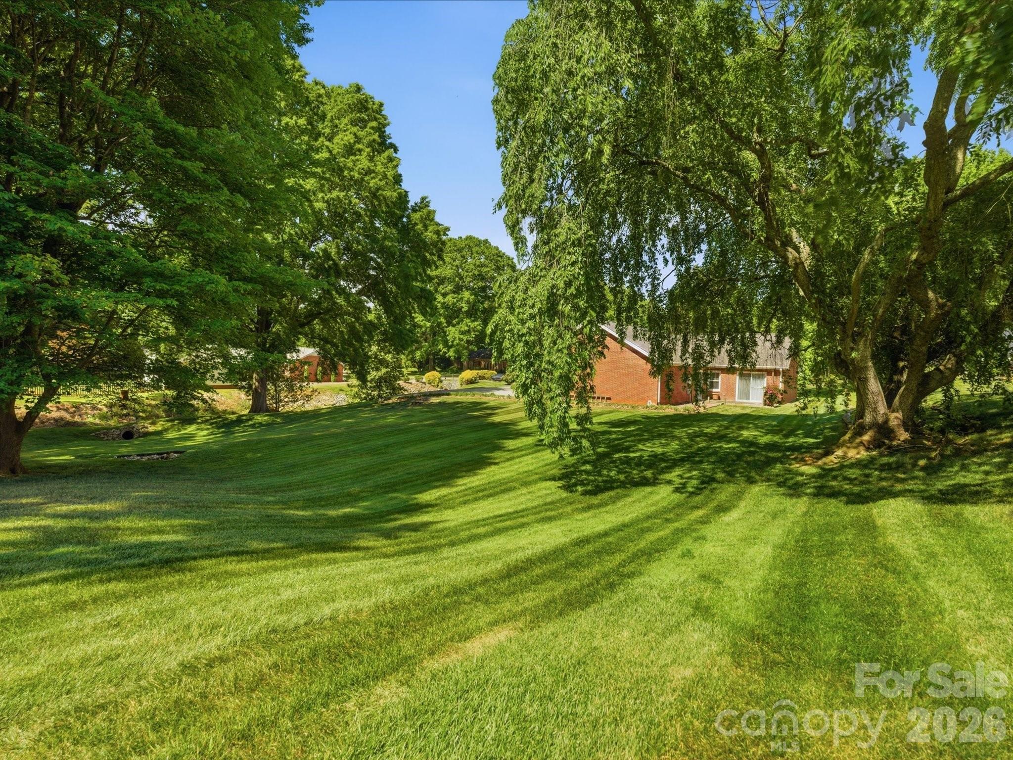 1020 Longreen Drive — Kernersville