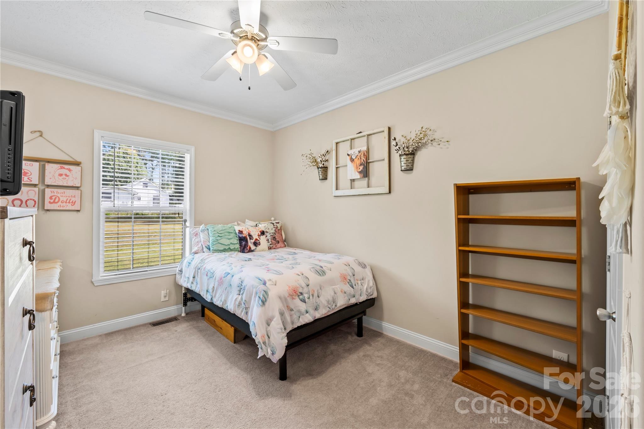 111 Robin Street — Hendersonville