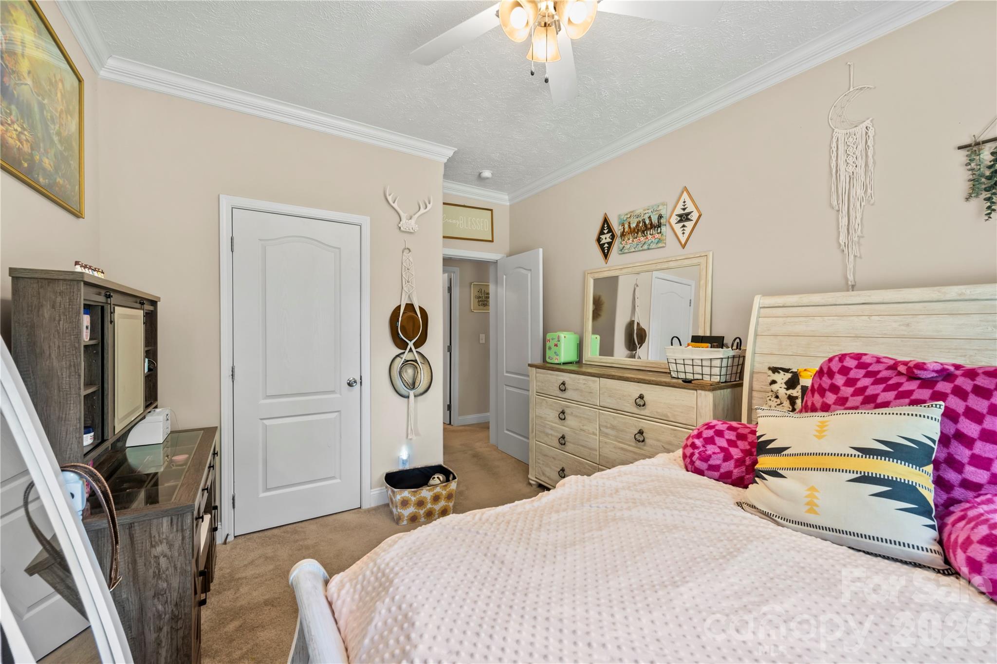 111 Robin Street — Hendersonville