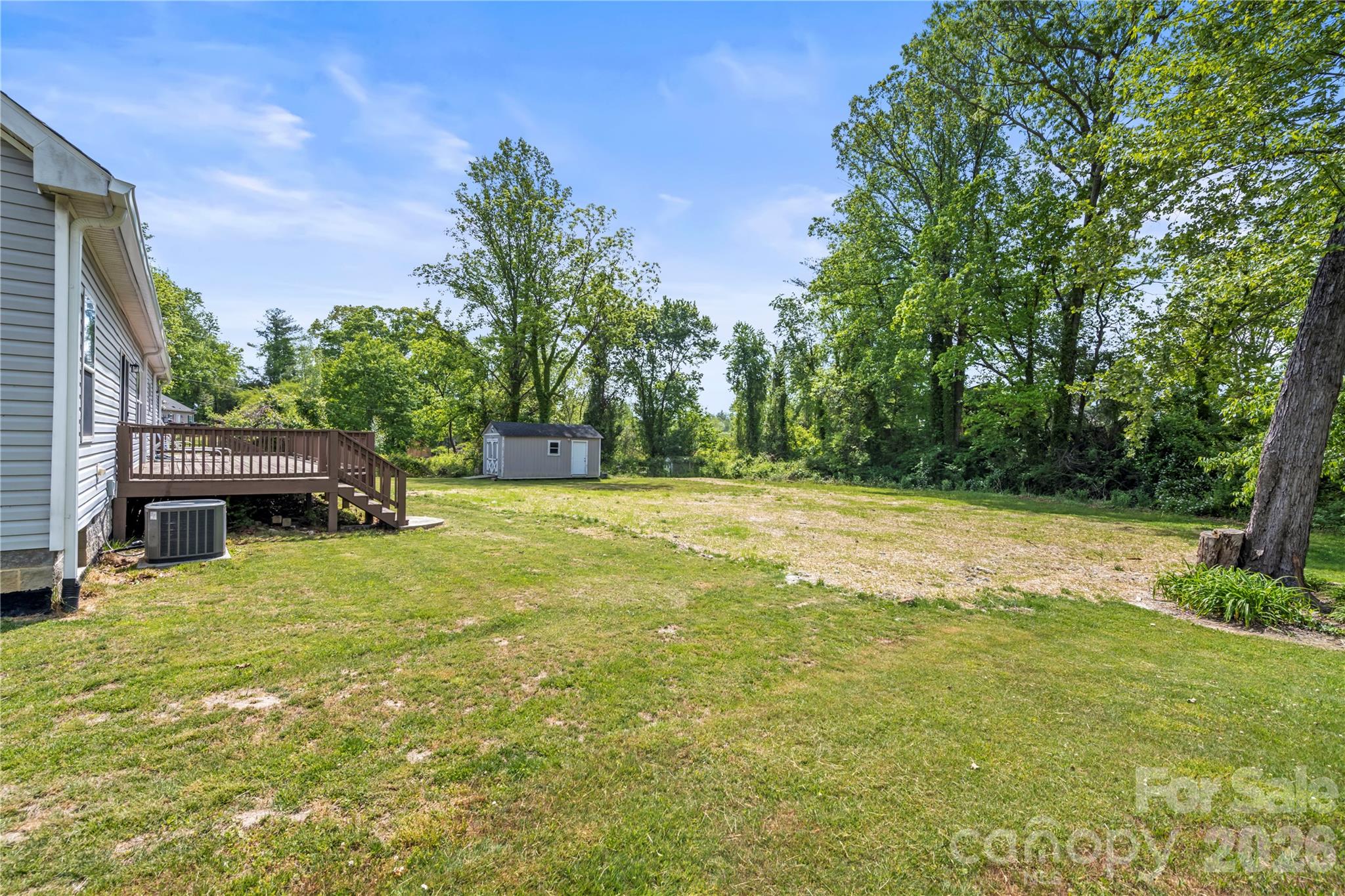111 Robin Street — Hendersonville