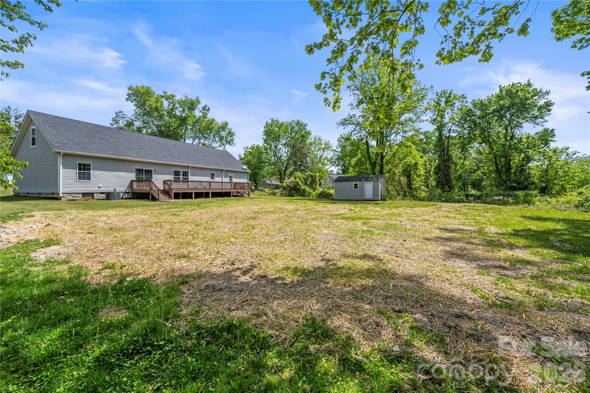 111 Robin Street — Hendersonville