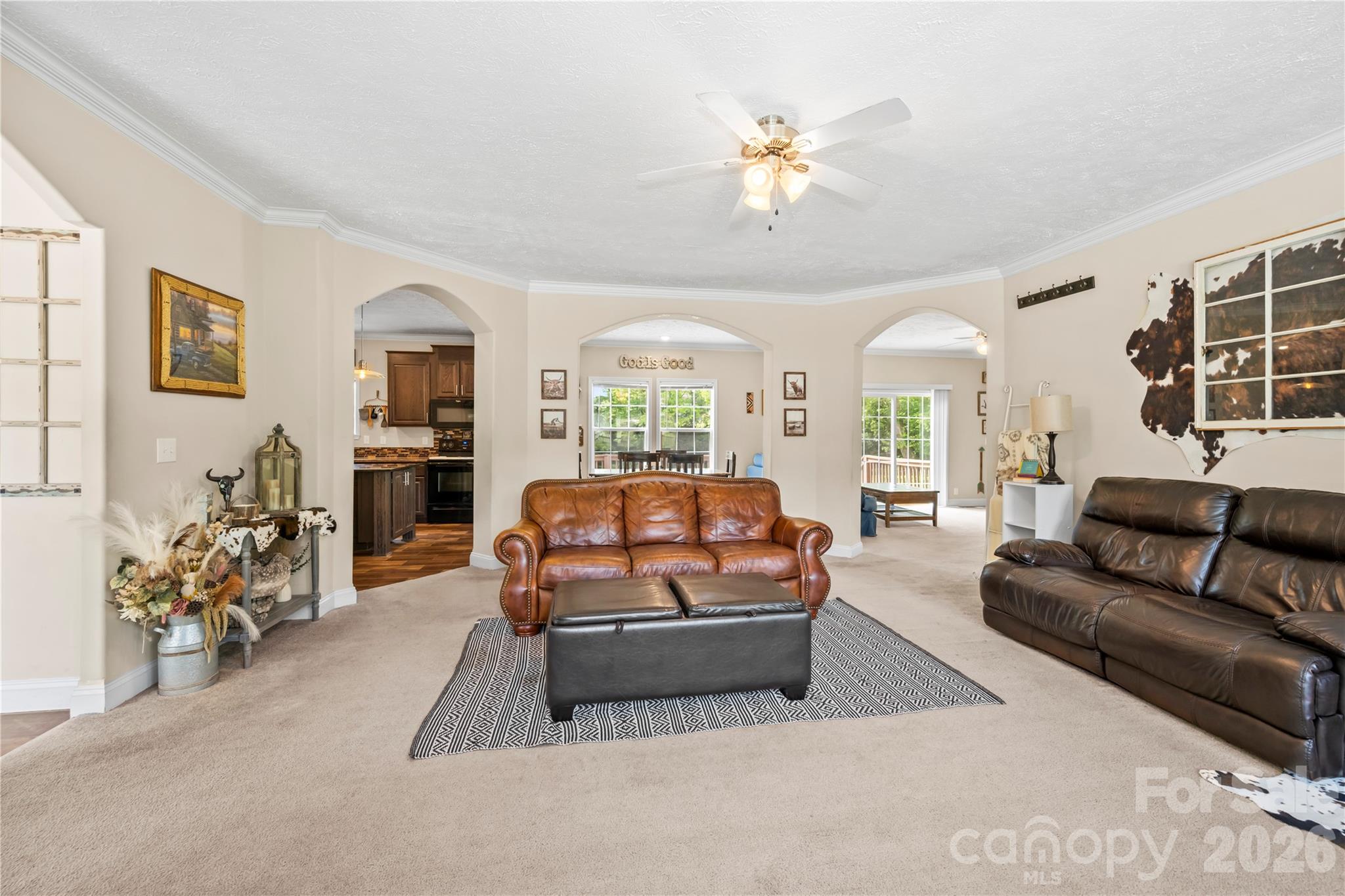 111 Robin Street — Hendersonville