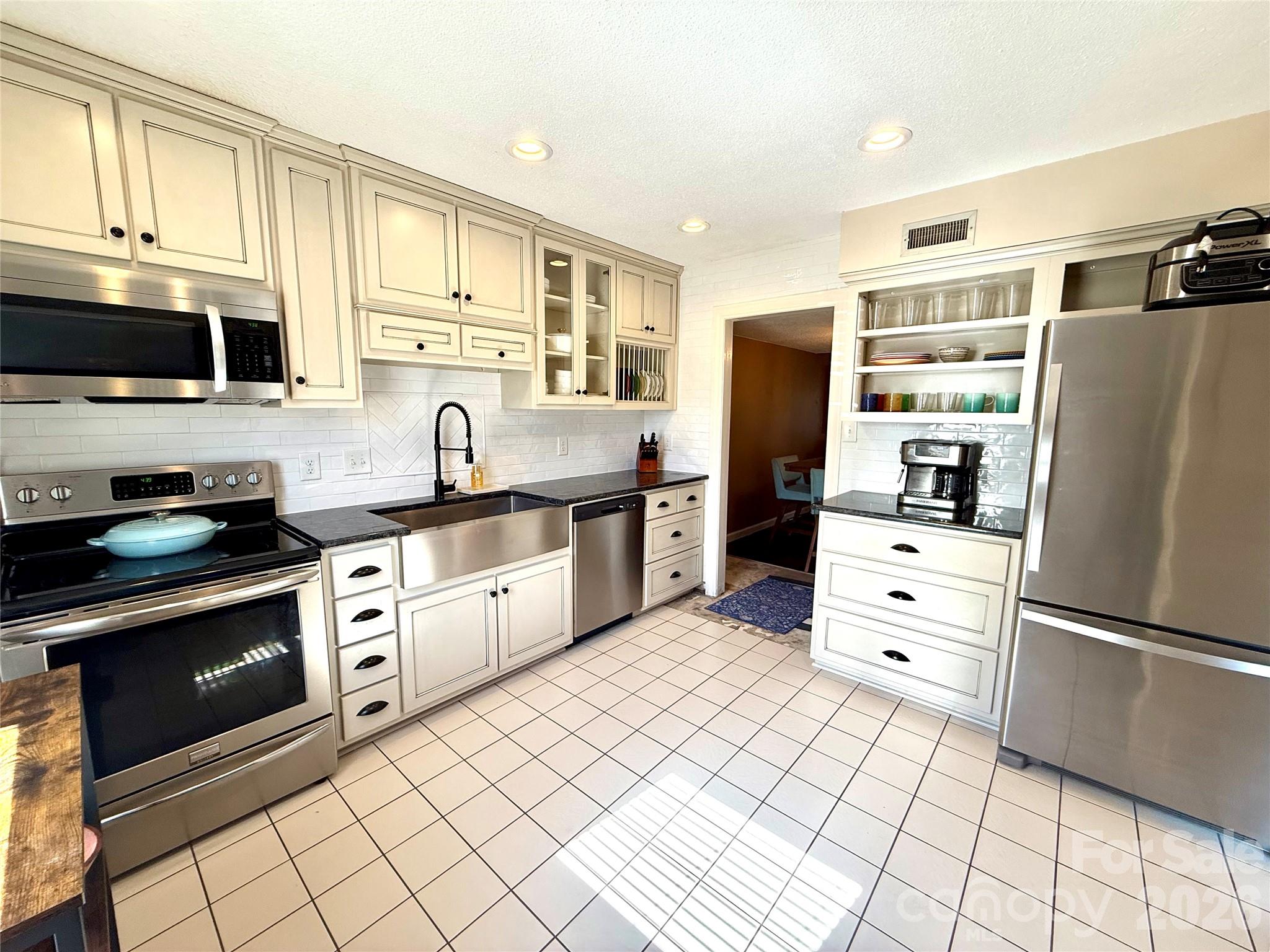 2705 North Center Street NW #65 — Hickory