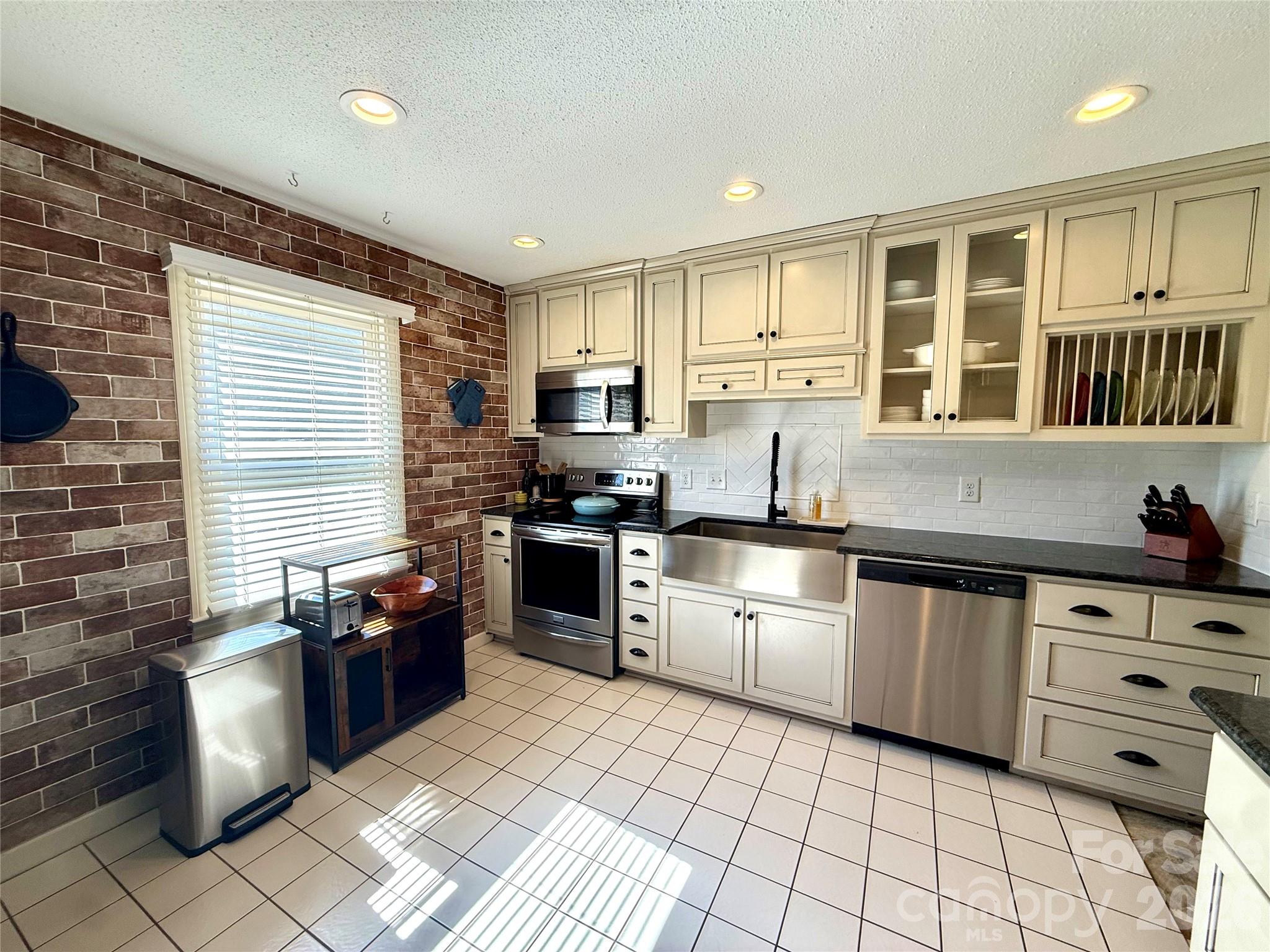 2705 North Center Street NW #65 — Hickory