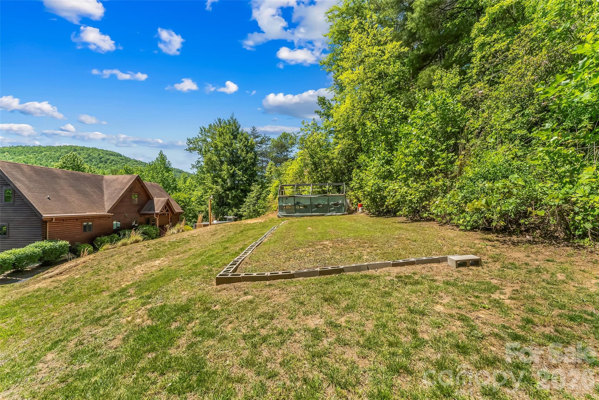 482 Gap Creek Road — Zirconia