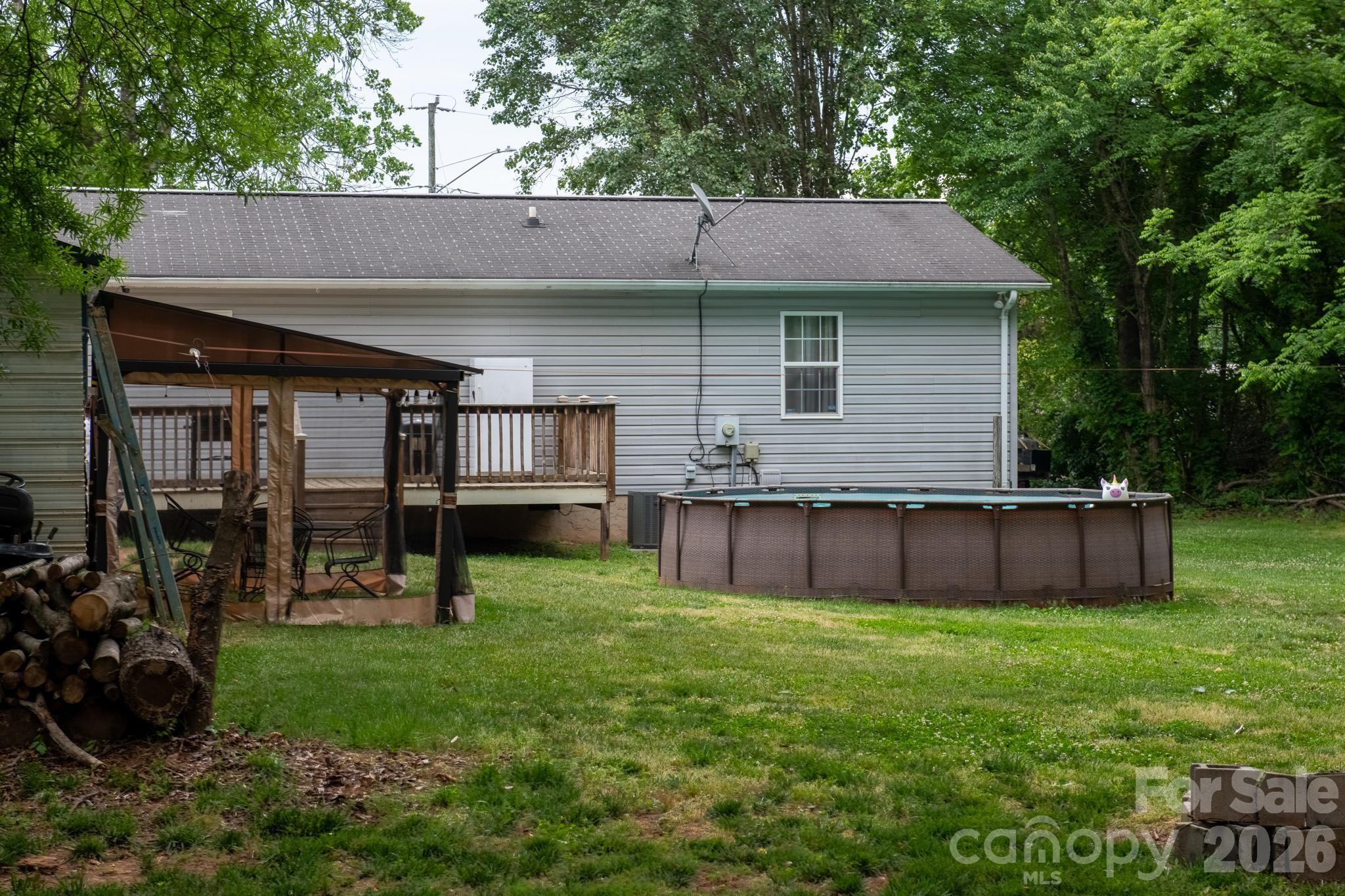2308 walt arney Road — Lenoir