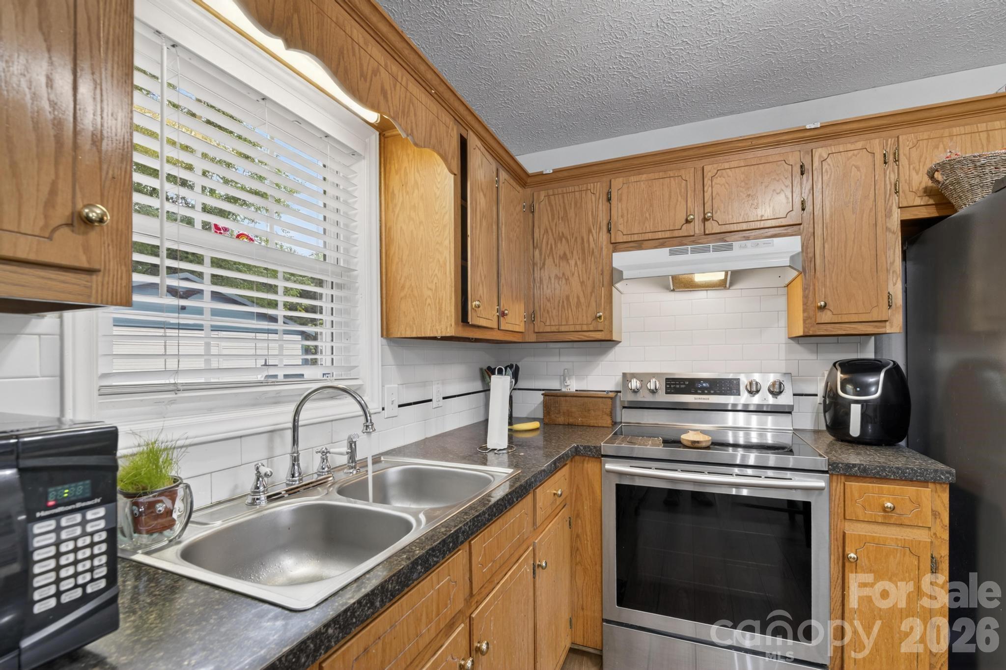 2308 walt arney Road — Lenoir
