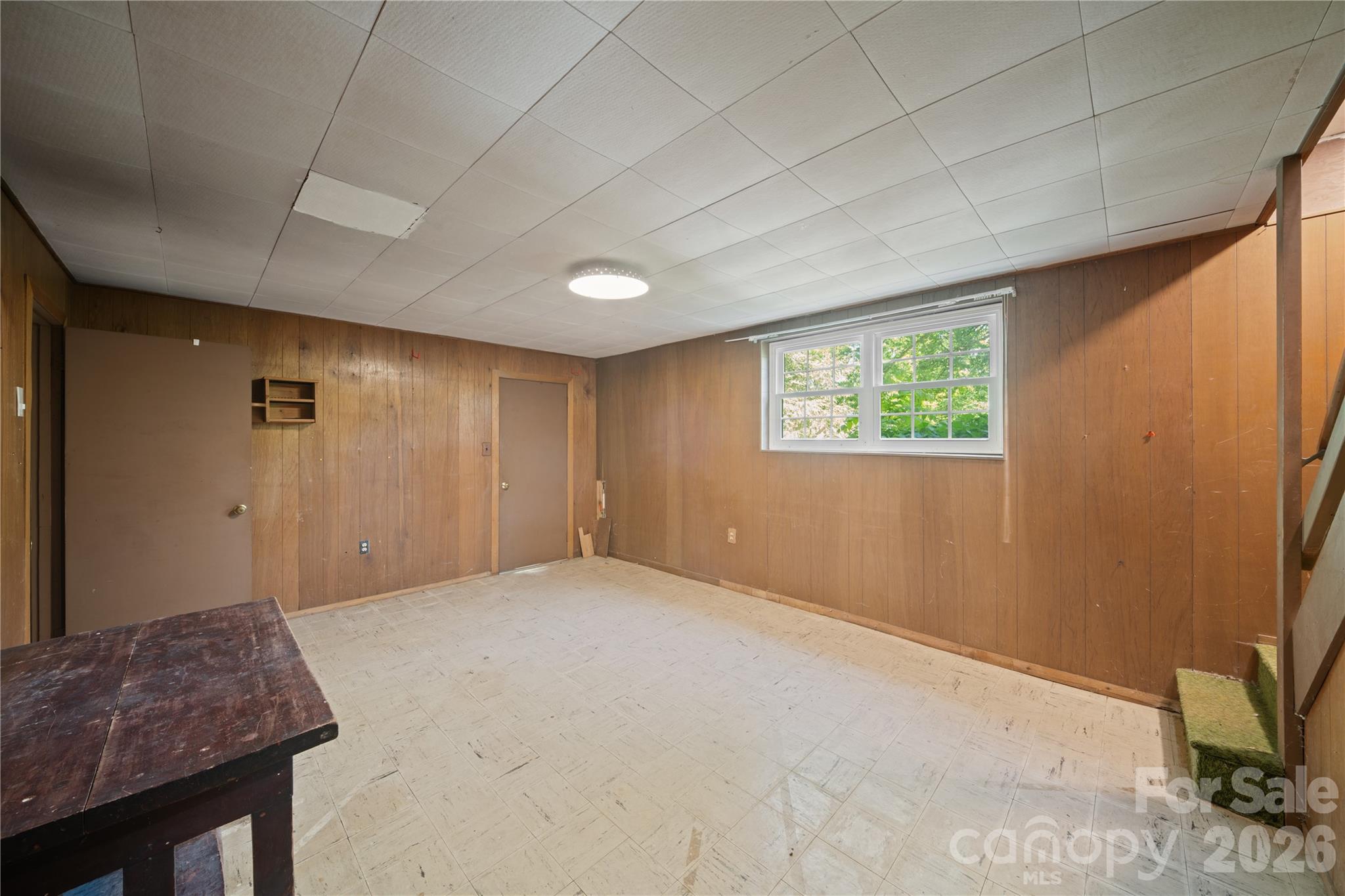 24 Warwick Place — Asheville