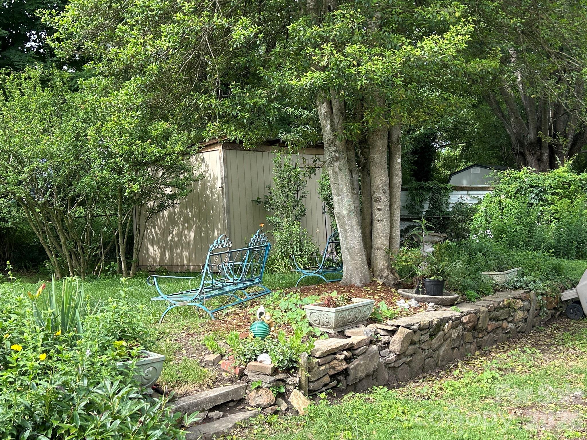 12 Penley Avenue — Asheville