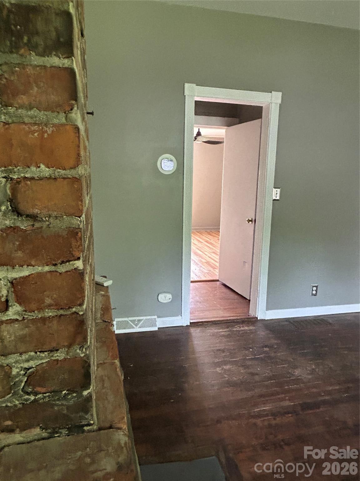 12 Penley Avenue — Asheville