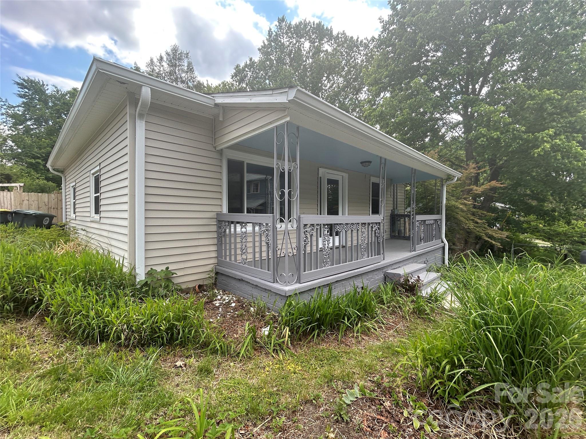 12 Penley Avenue — Asheville