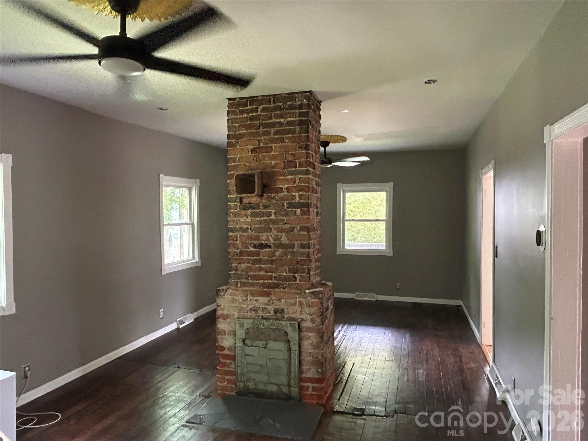 12 Penley Avenue — Asheville