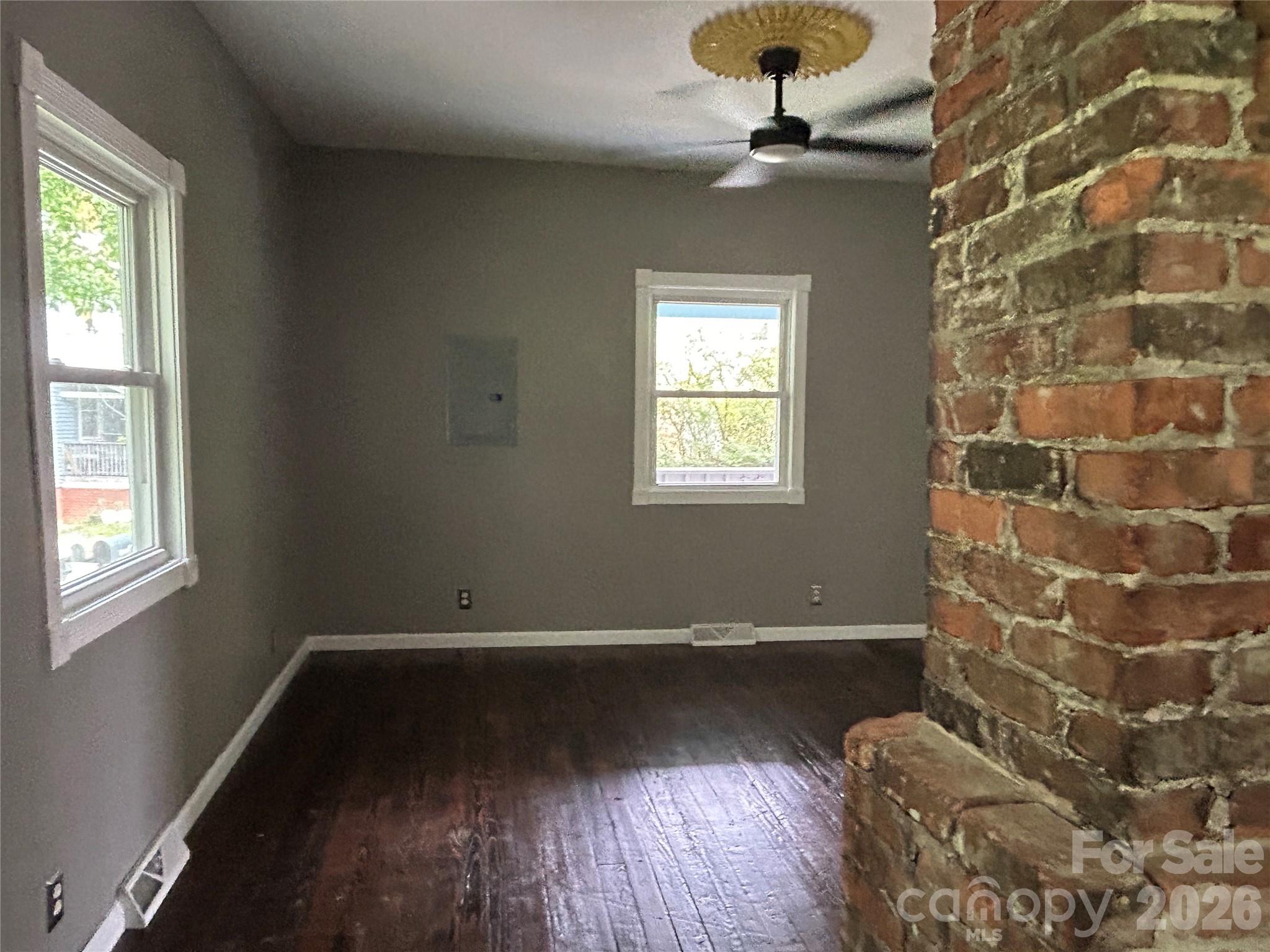 12 Penley Avenue — Asheville