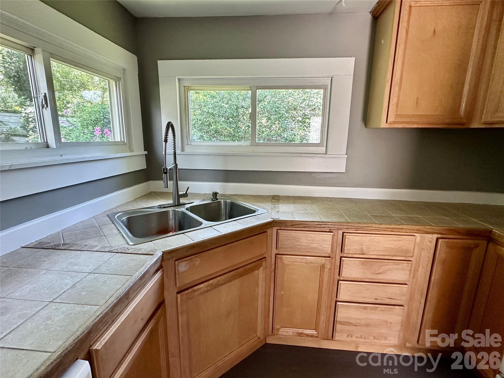12 Penley Avenue — Asheville