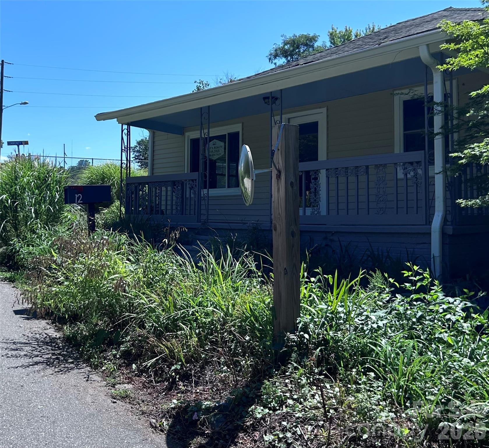 12 Penley Avenue — Asheville
